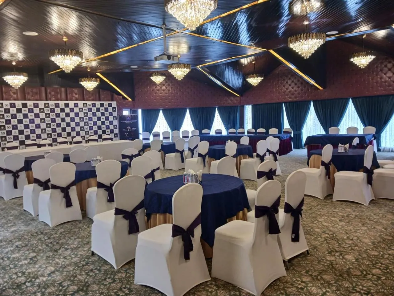 Banquet/Function facilities in Kufri Heritage Resort & Spa