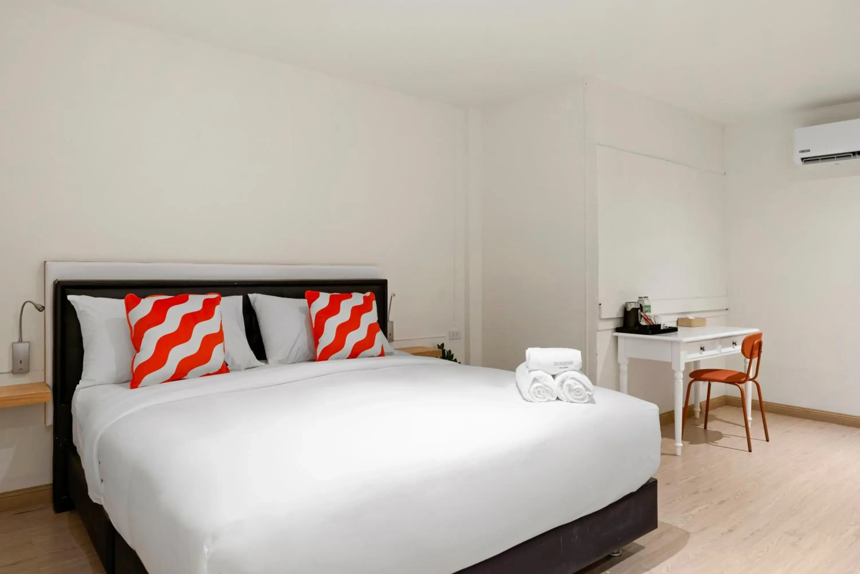 Deluxe Double Room - No Window in Horange Phuket Town Deluxe Double Room - No Window in Horange Phuket Town