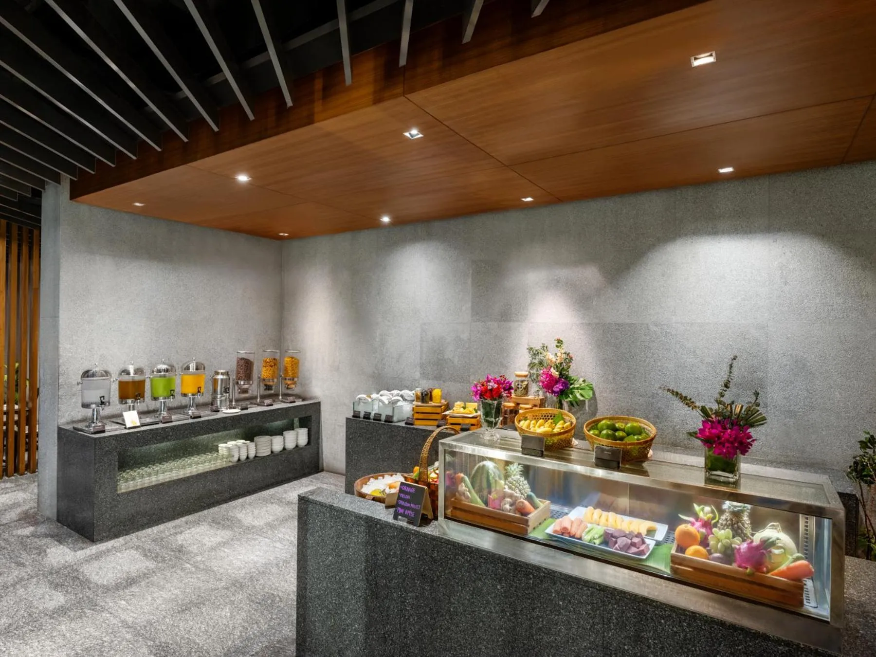 Restaurant/places to eat in Amara Bangkok Hotel