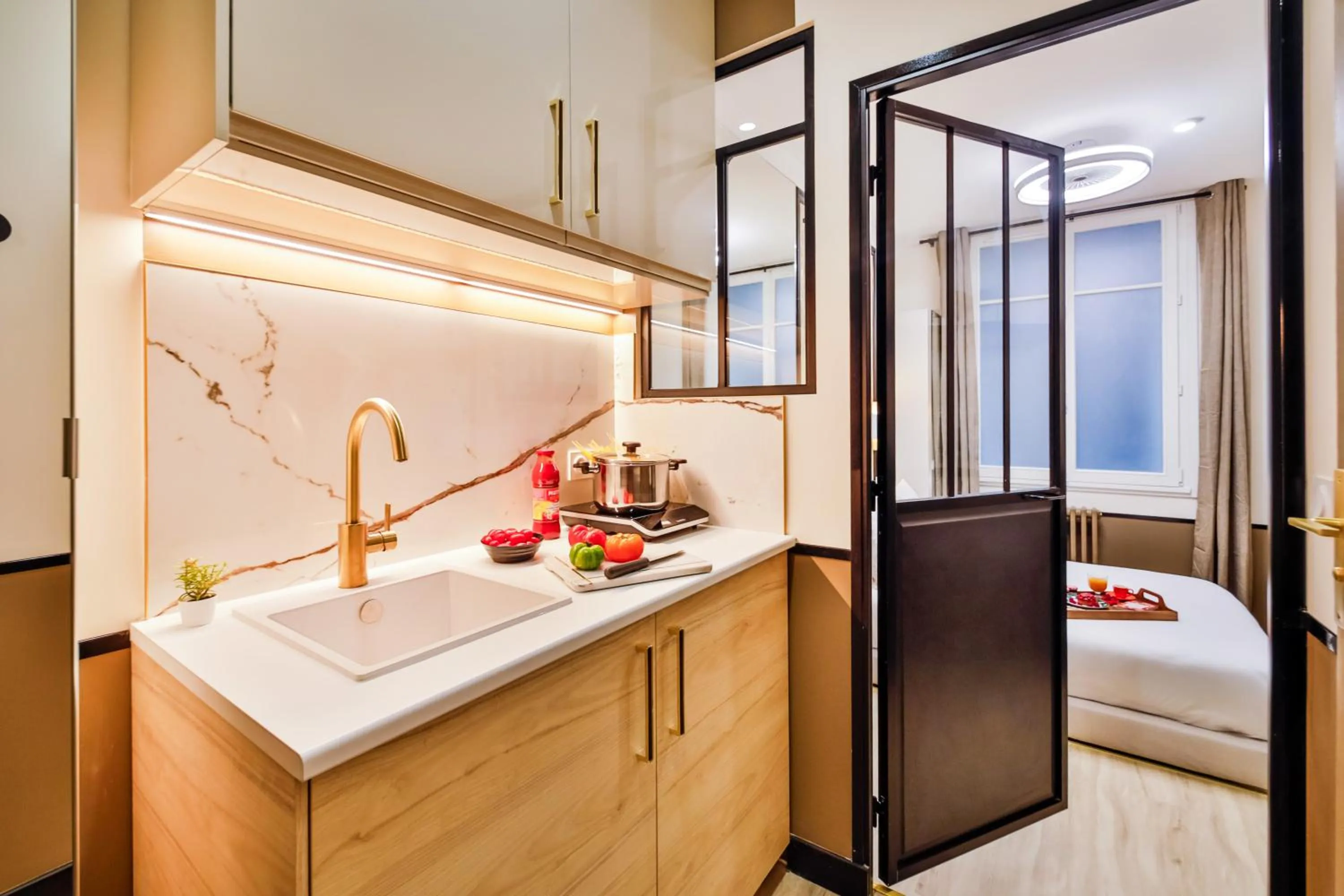 Kitchen or kitchenette, Bed in WS Opéra - Edimbourg