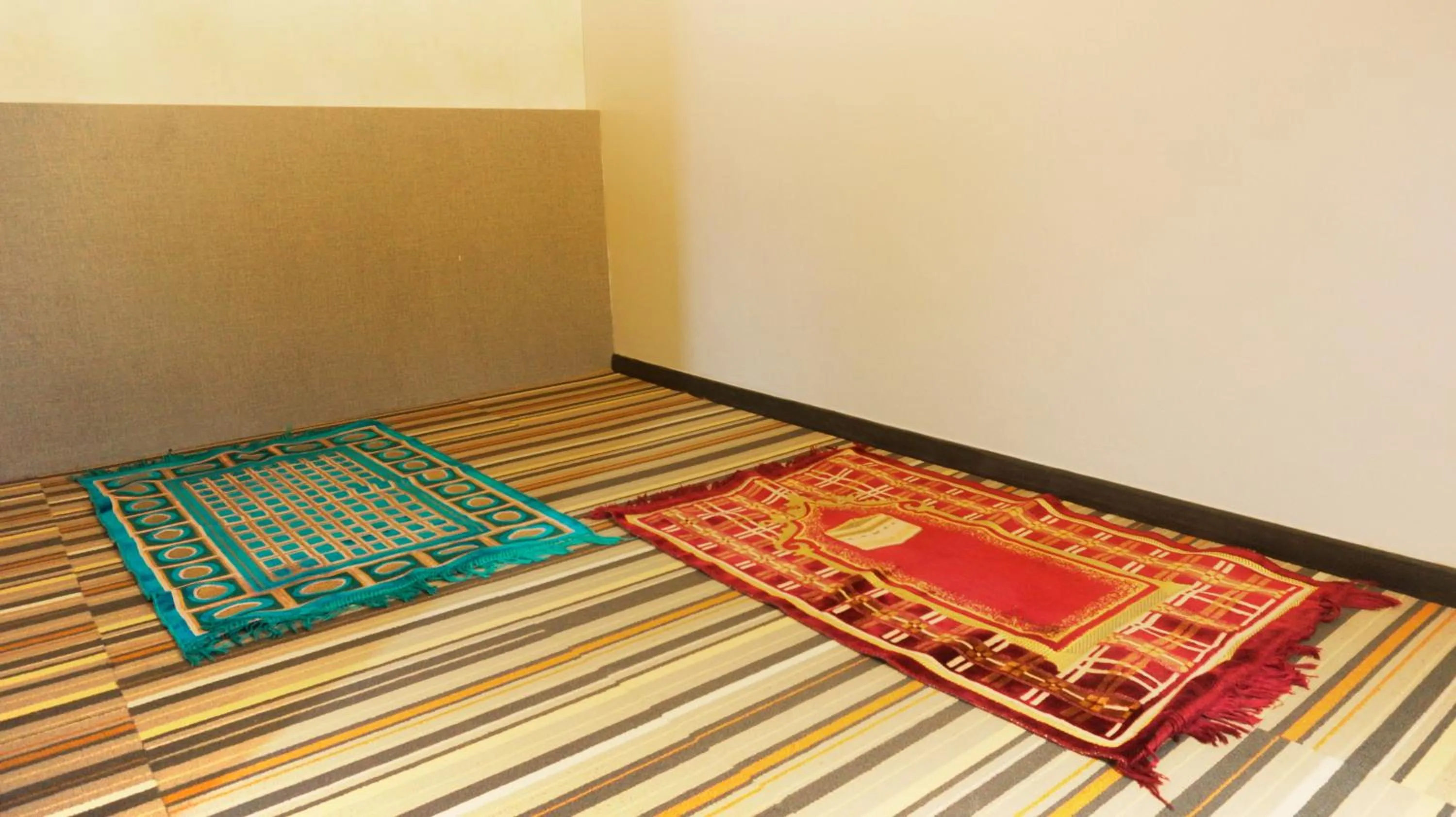 Facility for disabled guests, Bed in Seeds Hotel Setia Wangsa