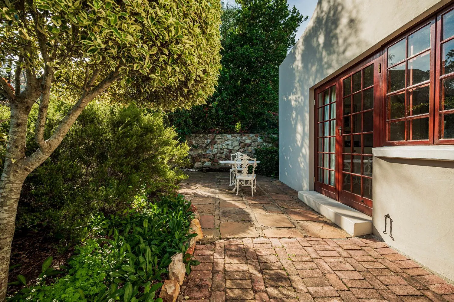 Millbury Guest House