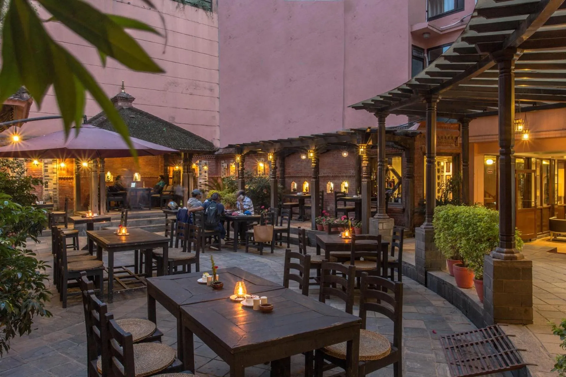 Restaurant/places to eat in Hotel Marshyangdi