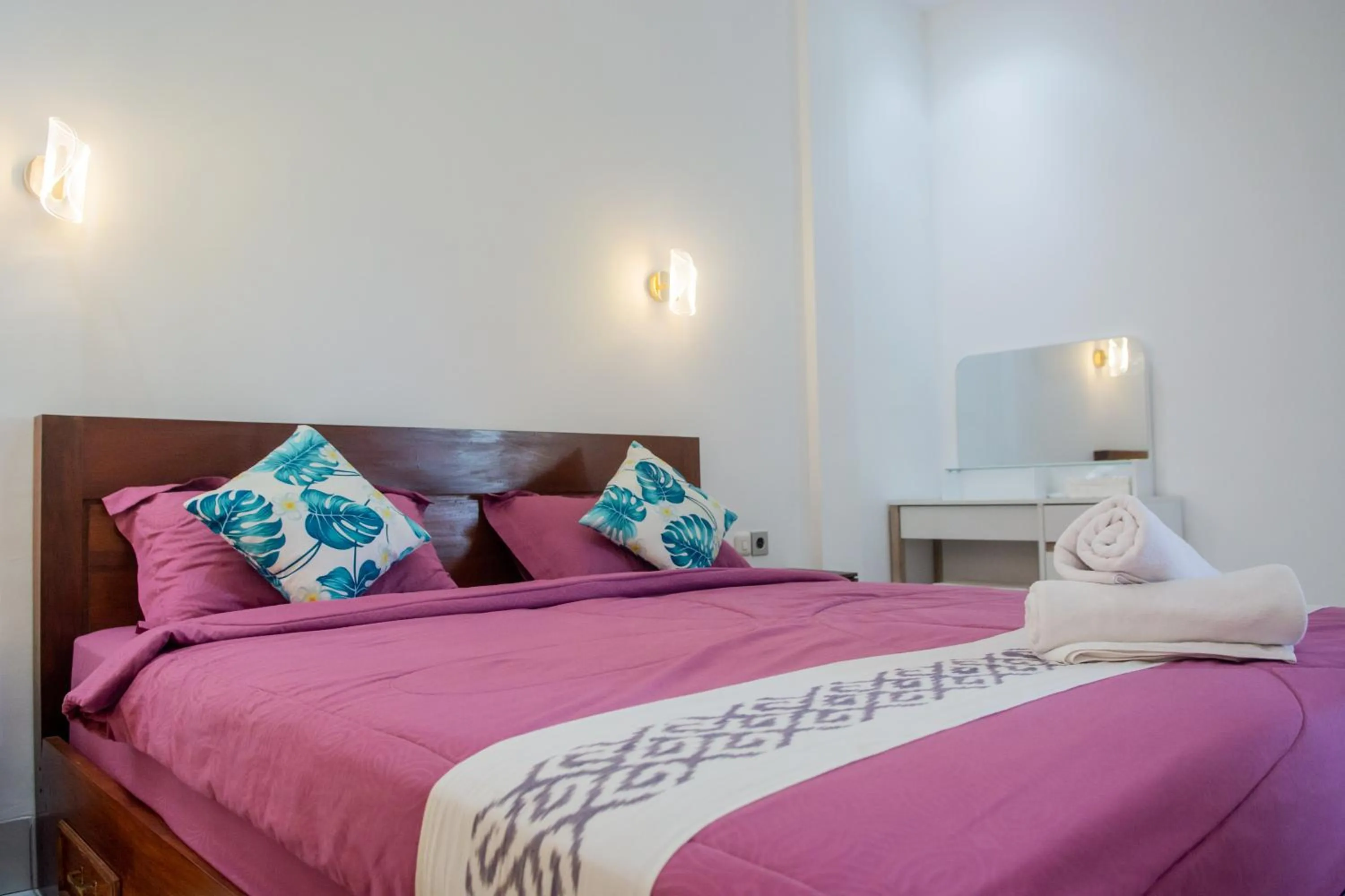 Bed in Turtle House Lombok