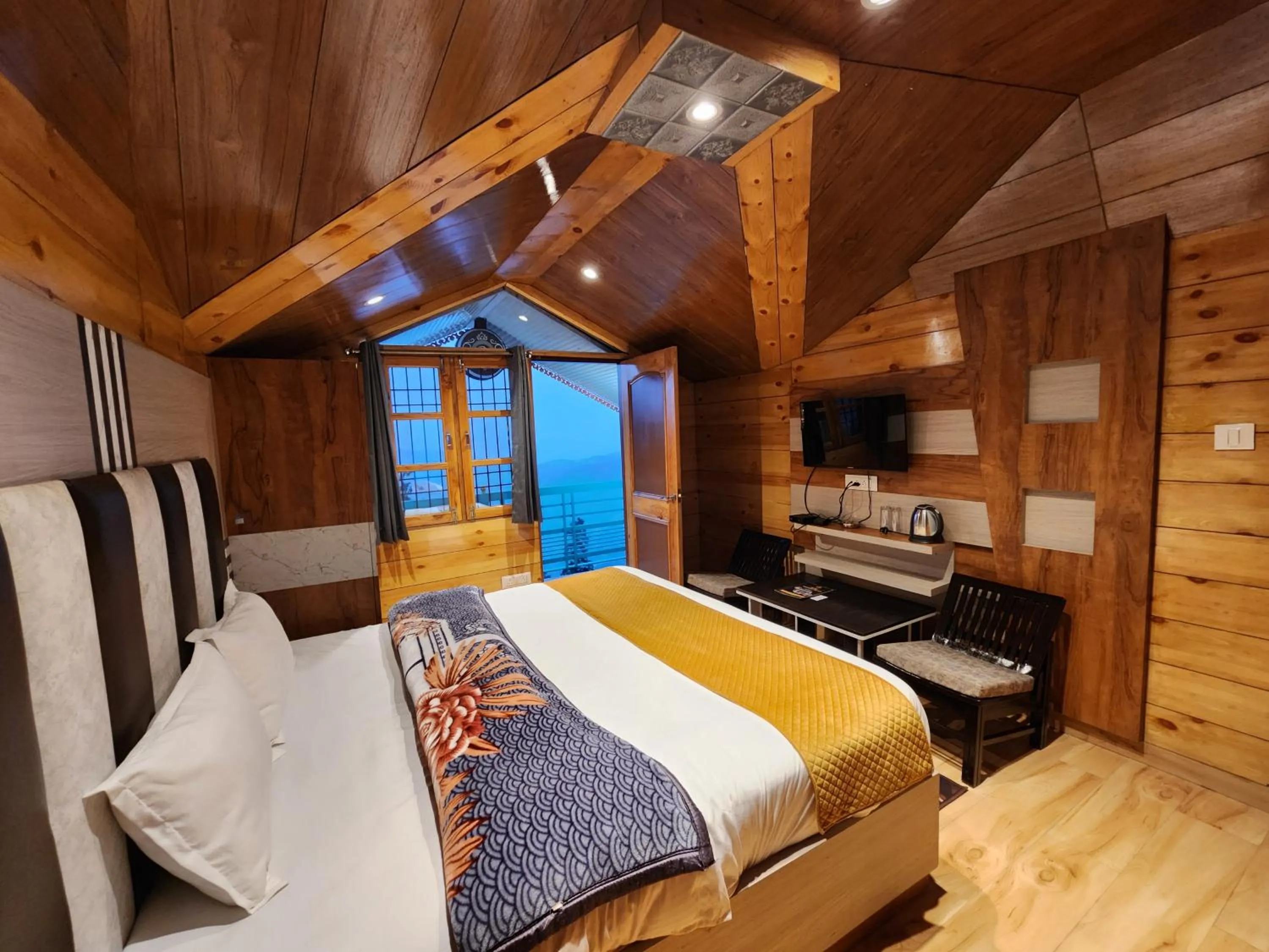 Bed in Hotel Ranveer Palace