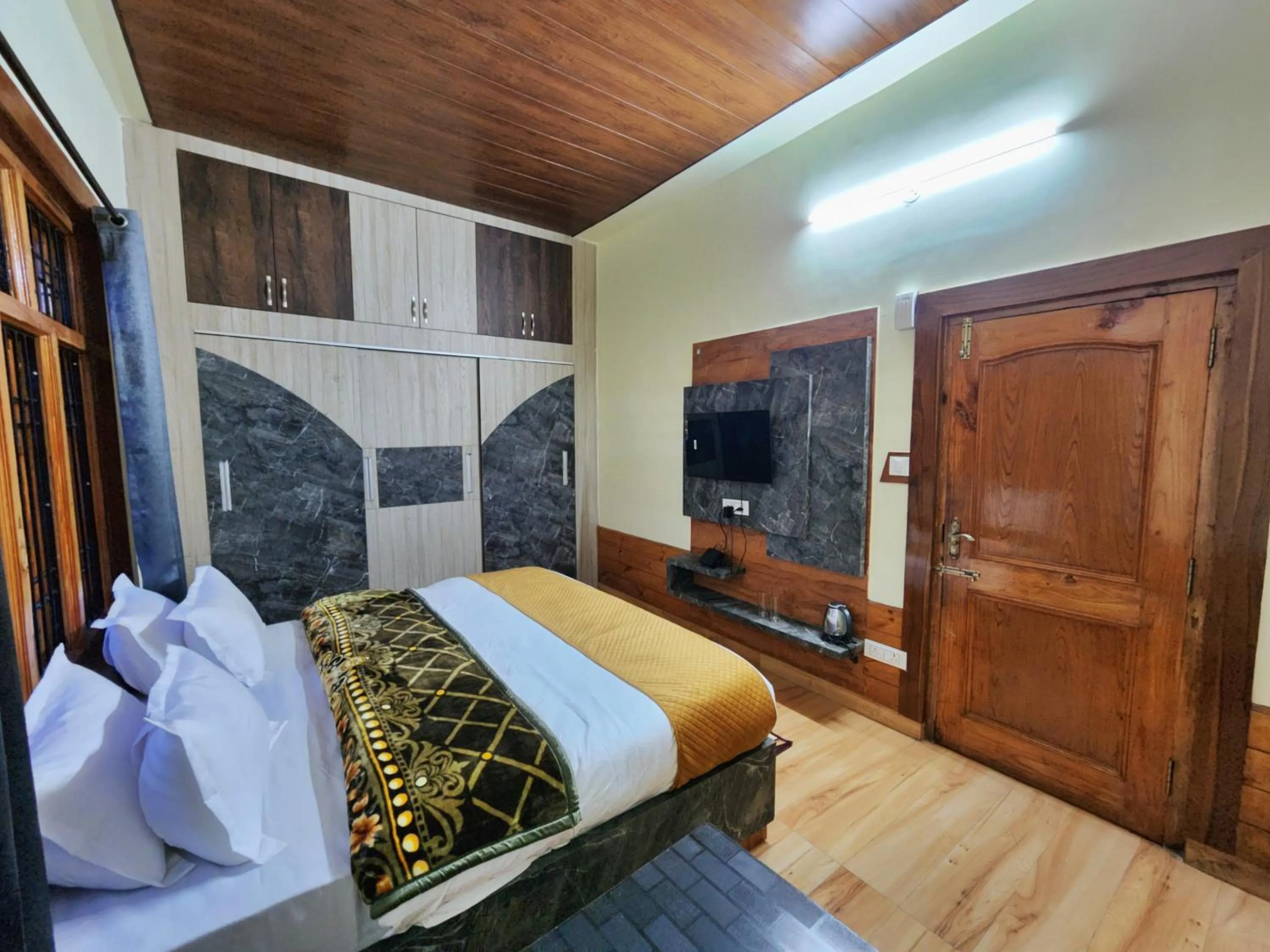 Bed in Hotel Ranveer Palace