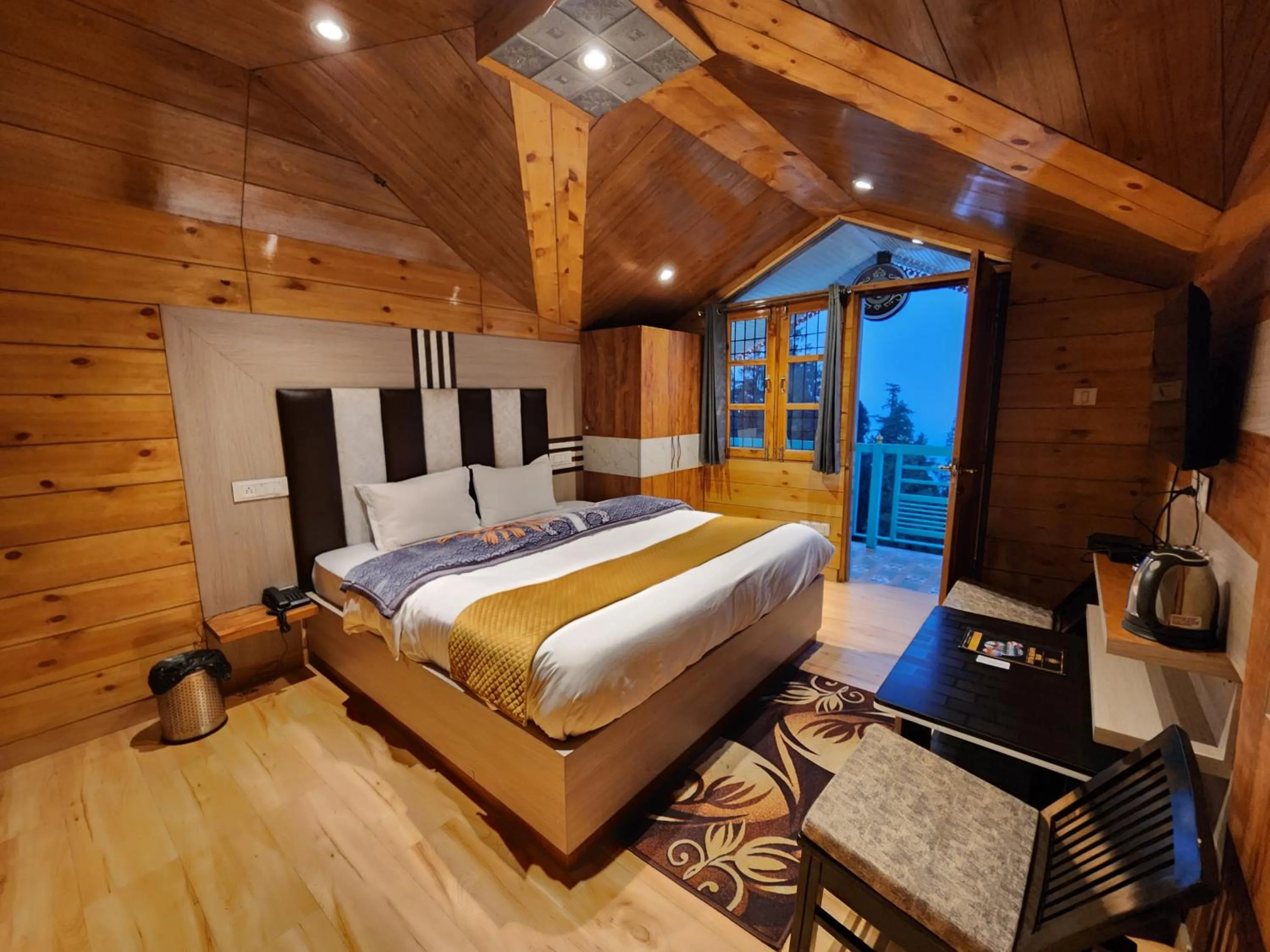 Bed in Hotel Ranveer Palace