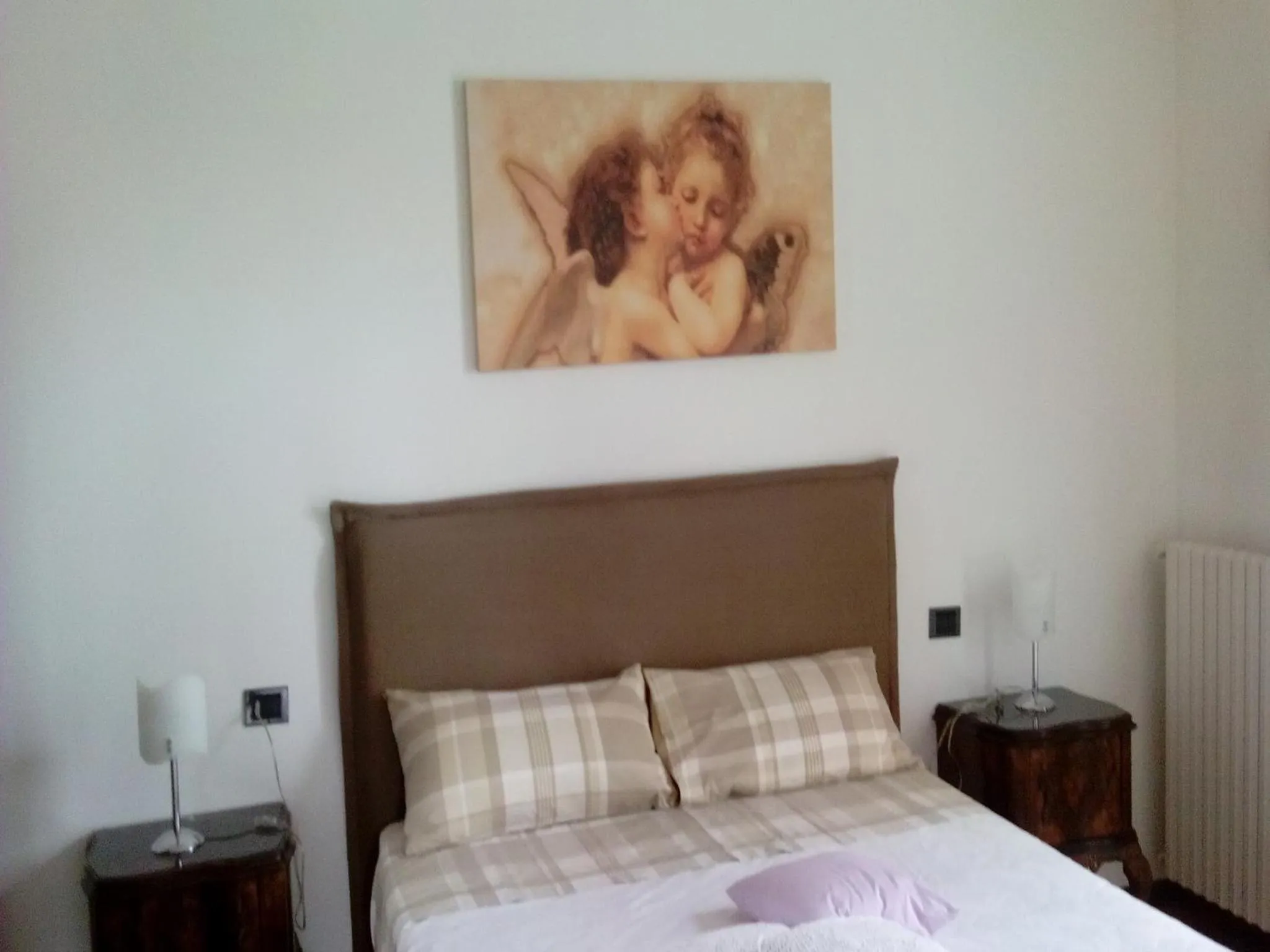 Photo of the whole room, Bed in Crespi House