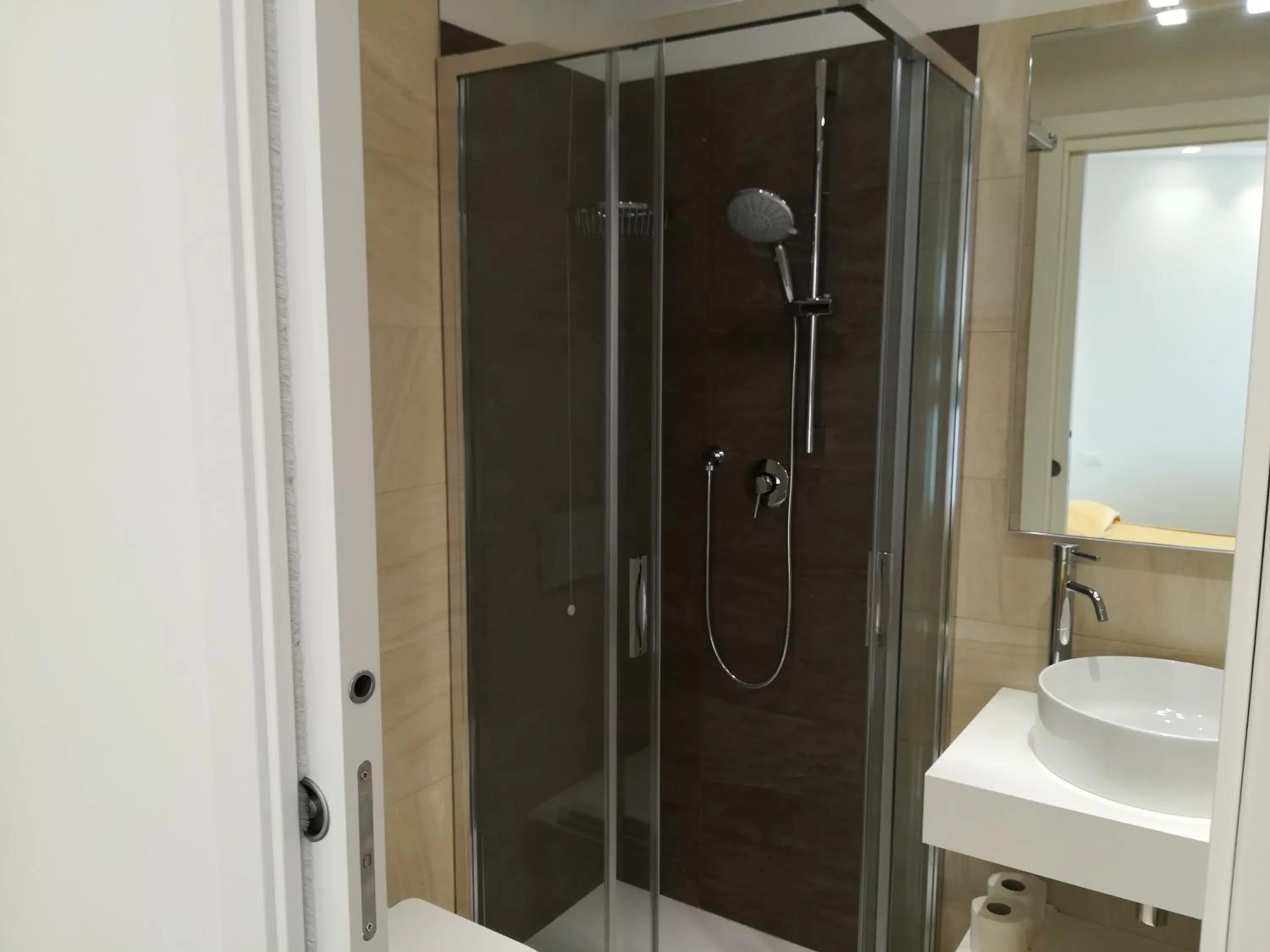 Bathroom in Hotel Majestic