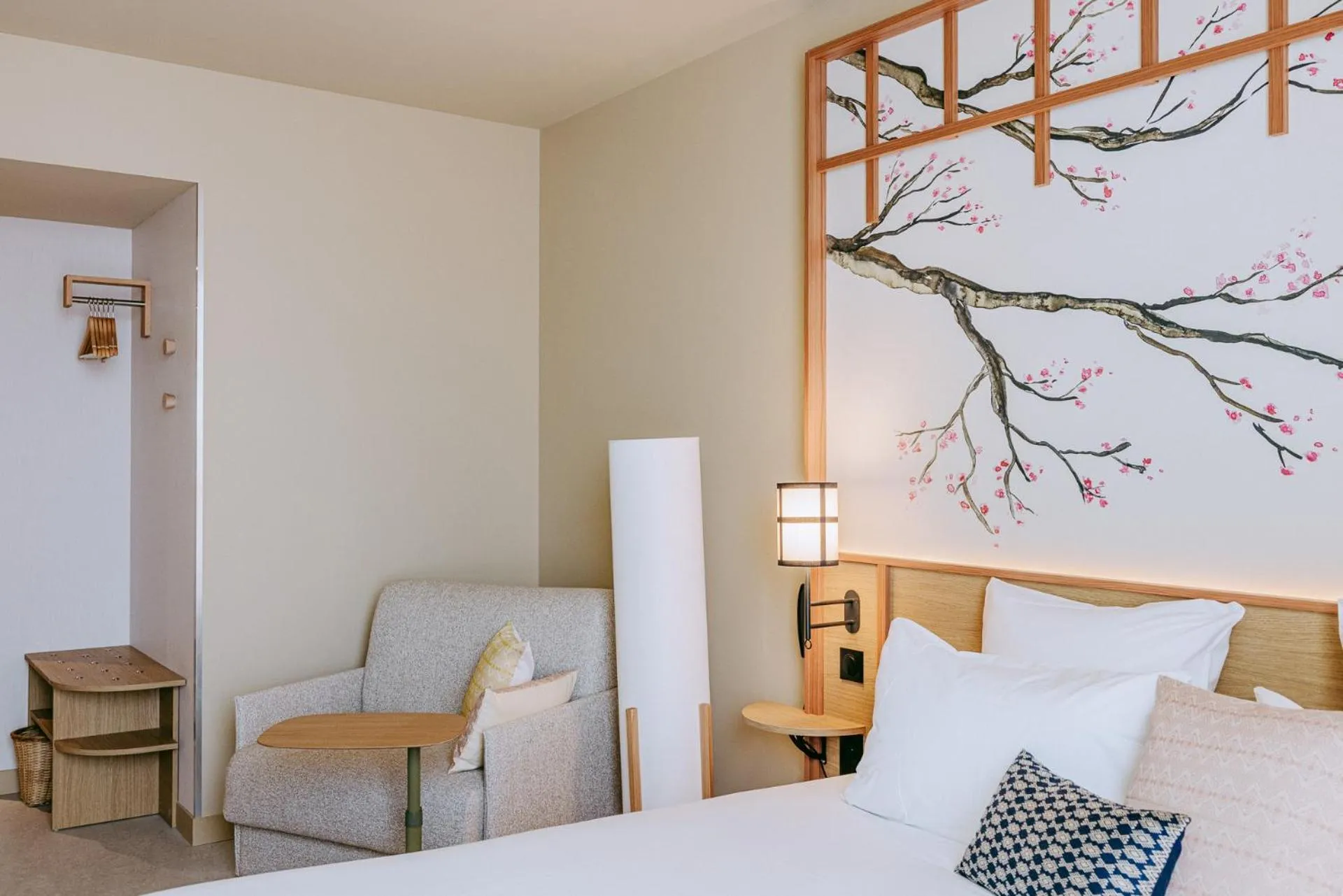 Bed in Sangha Toulouse