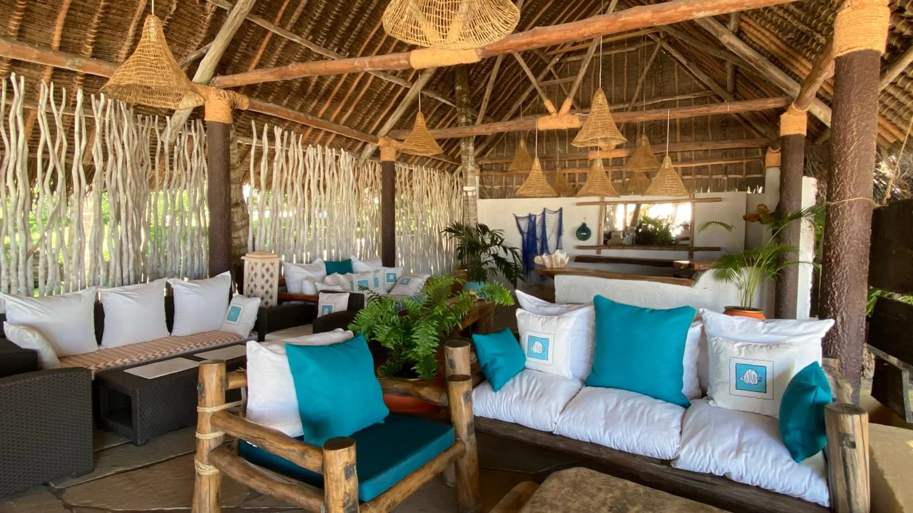 Lounge or bar in Pinewood Beach Resort and Spa