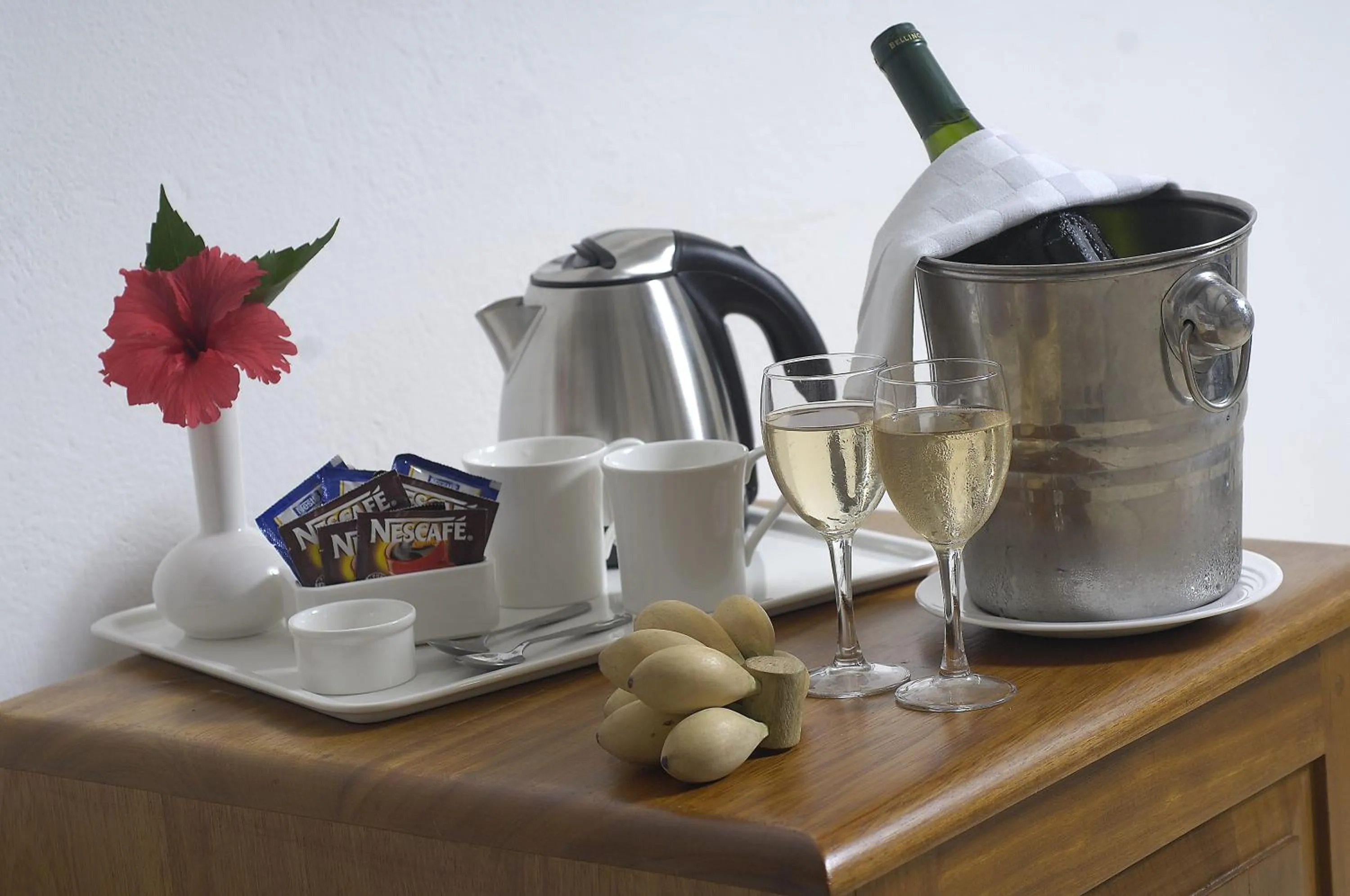 Coffee/tea facilities in Pinewood Beach Resort and Spa