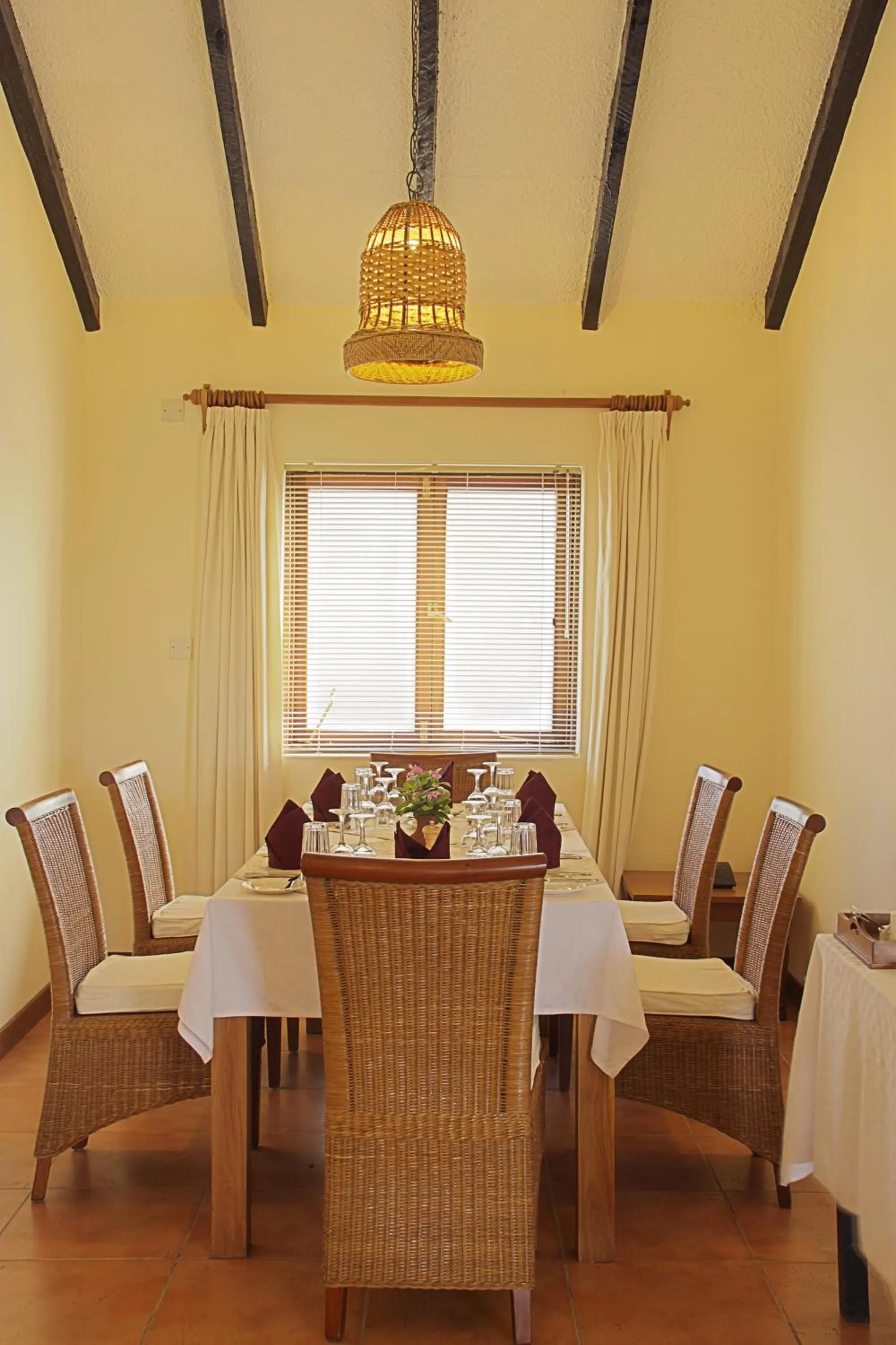 Living room in Pinewood Beach Resort and Spa