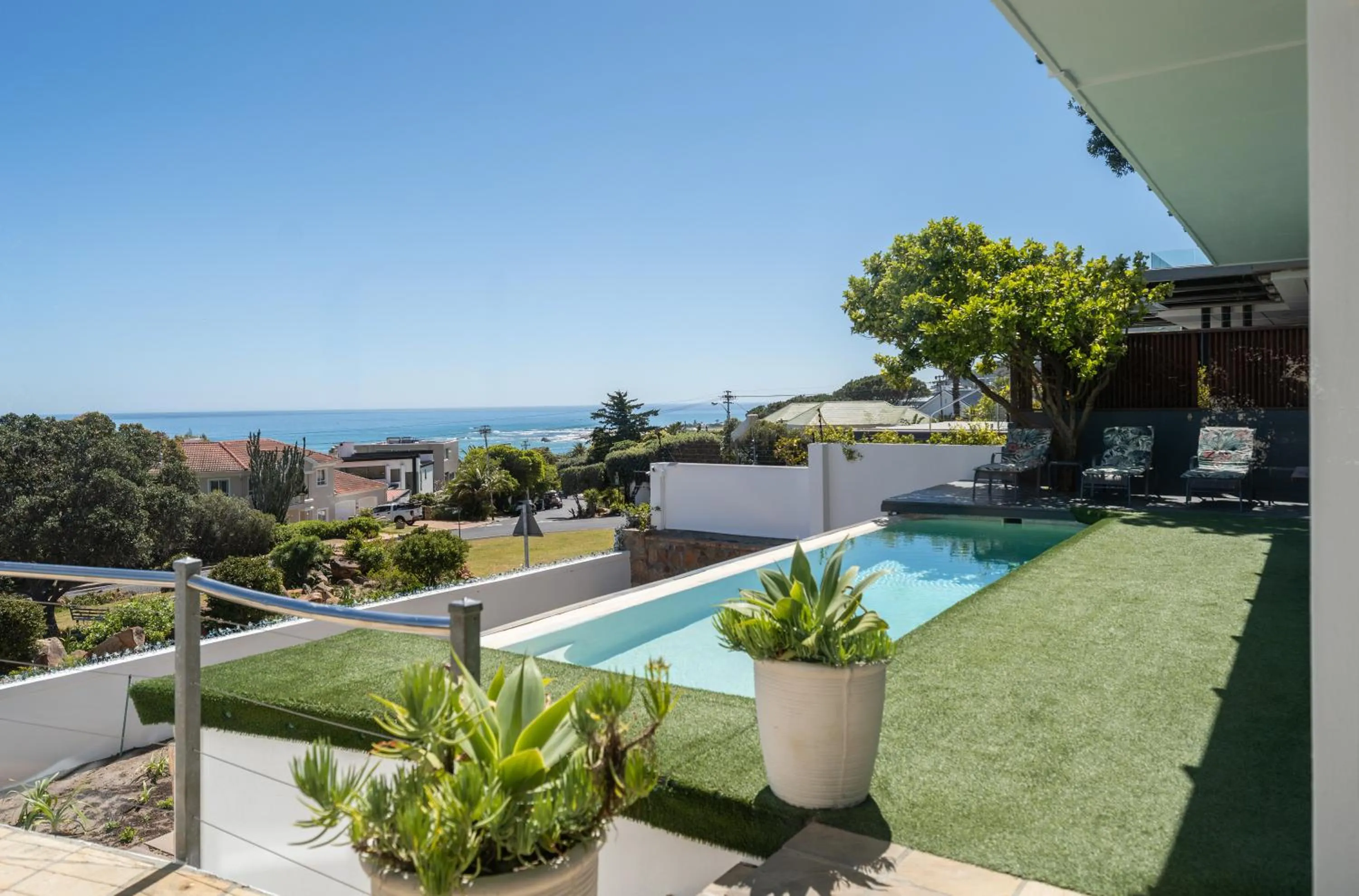 Finchley Guesthouse in Camps Bay