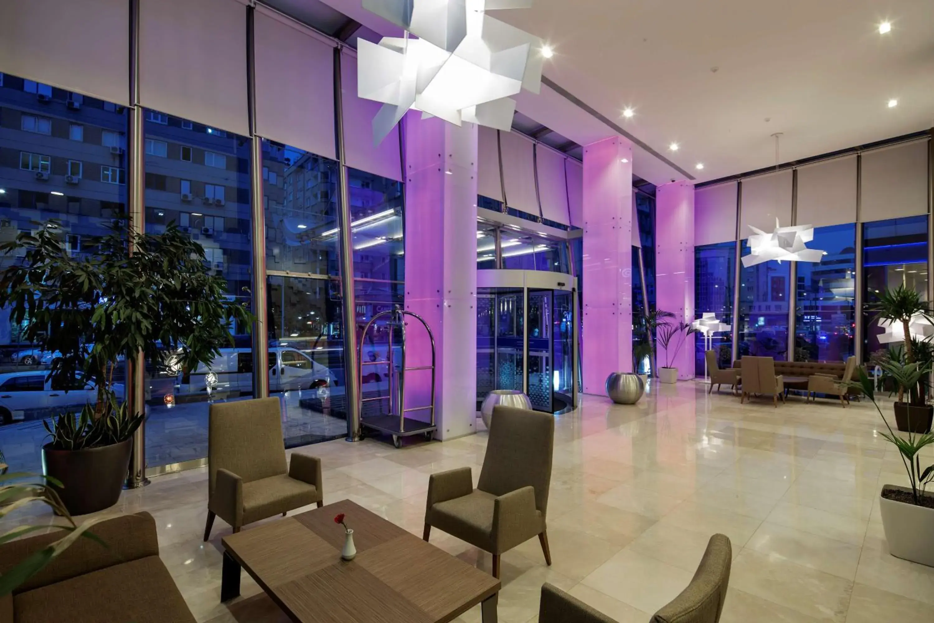 Lobby or reception in Hampton By Hilton Gaziantep Lobby or reception in Hampton By Hilton Gaziantep