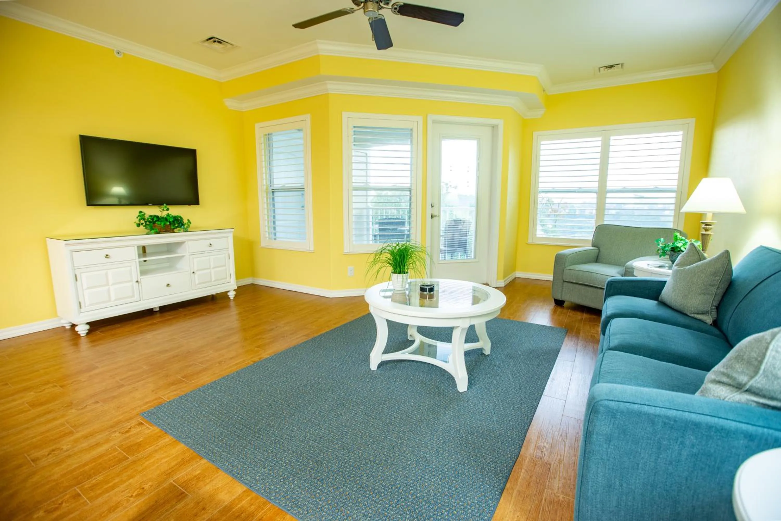 Living room in Palace View Heights by Spinnaker