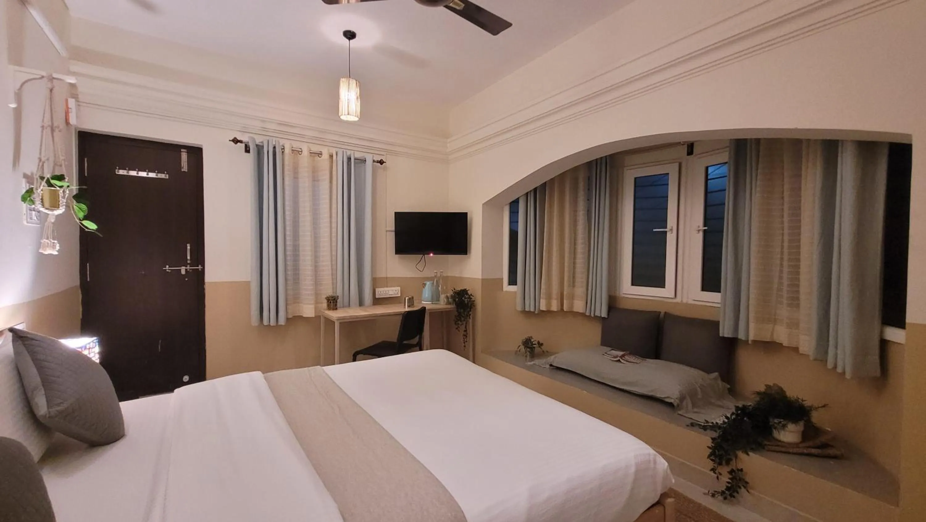 Bed in 144 Tipiverse