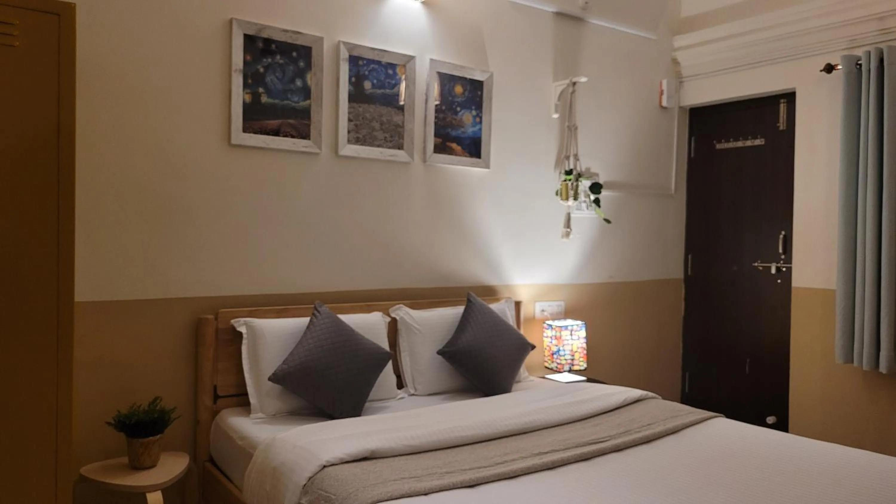 Bed in 144 Tipiverse