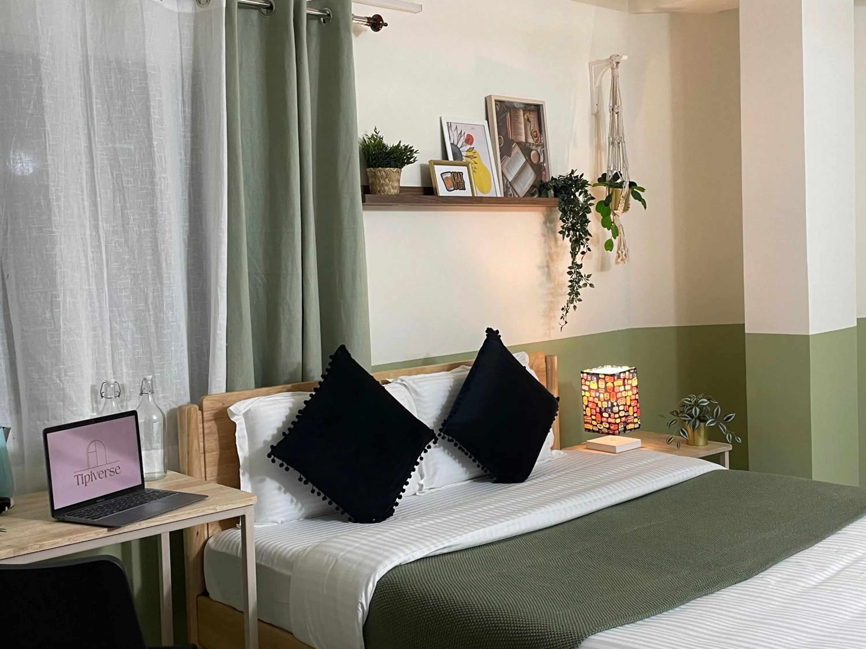 Bed in 144 Tipiverse