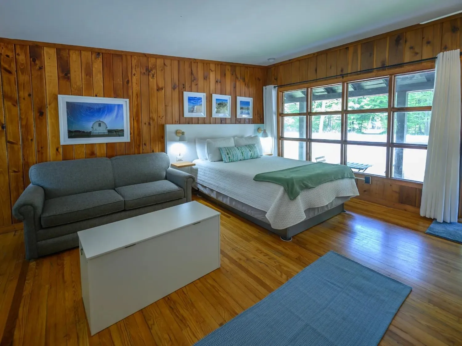Bed in Dune Climb Inn