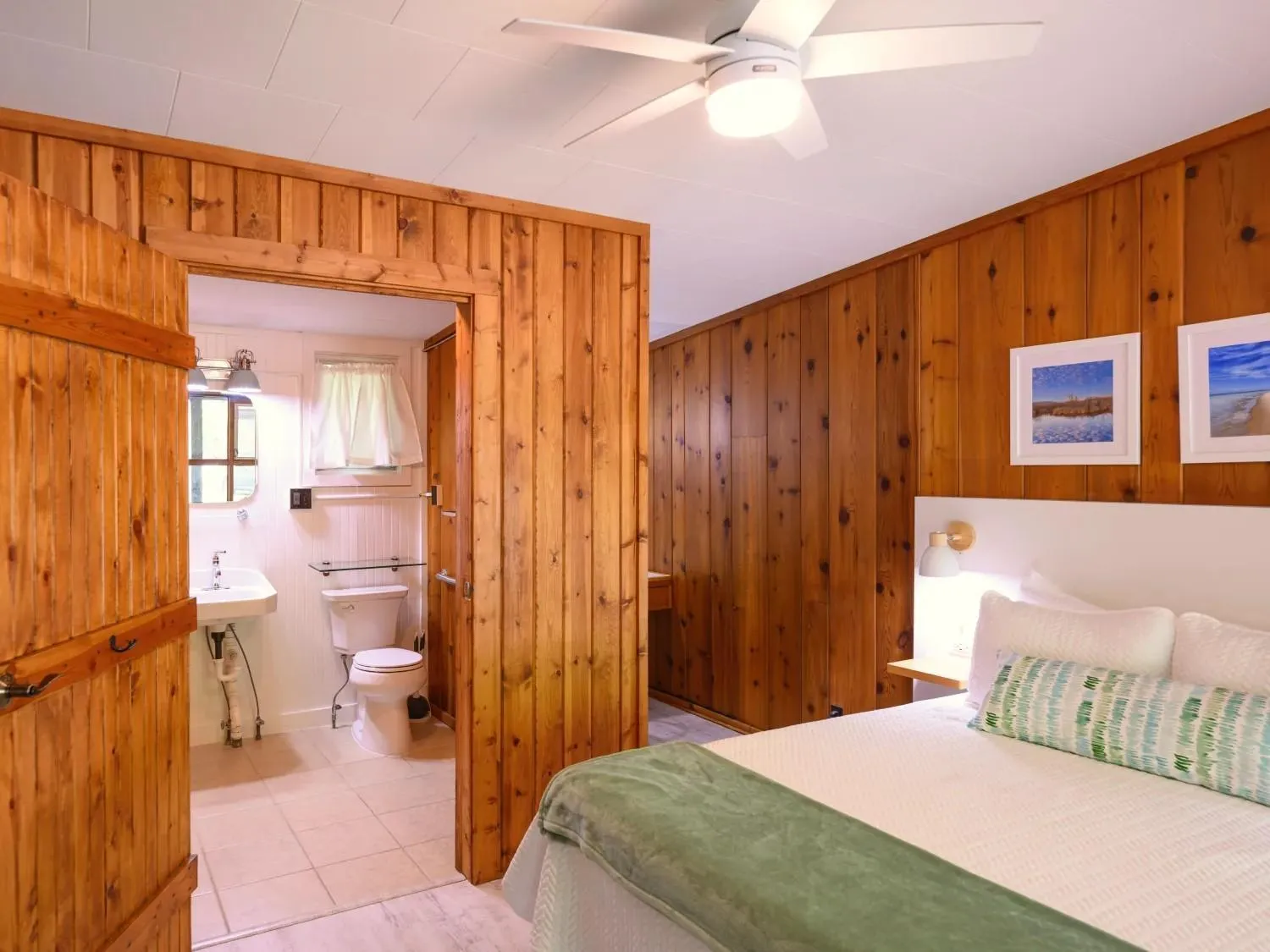Bed in Dune Climb Inn