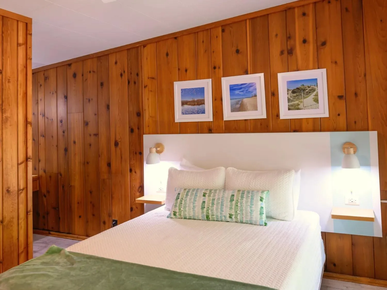 Bed in Dune Climb Inn