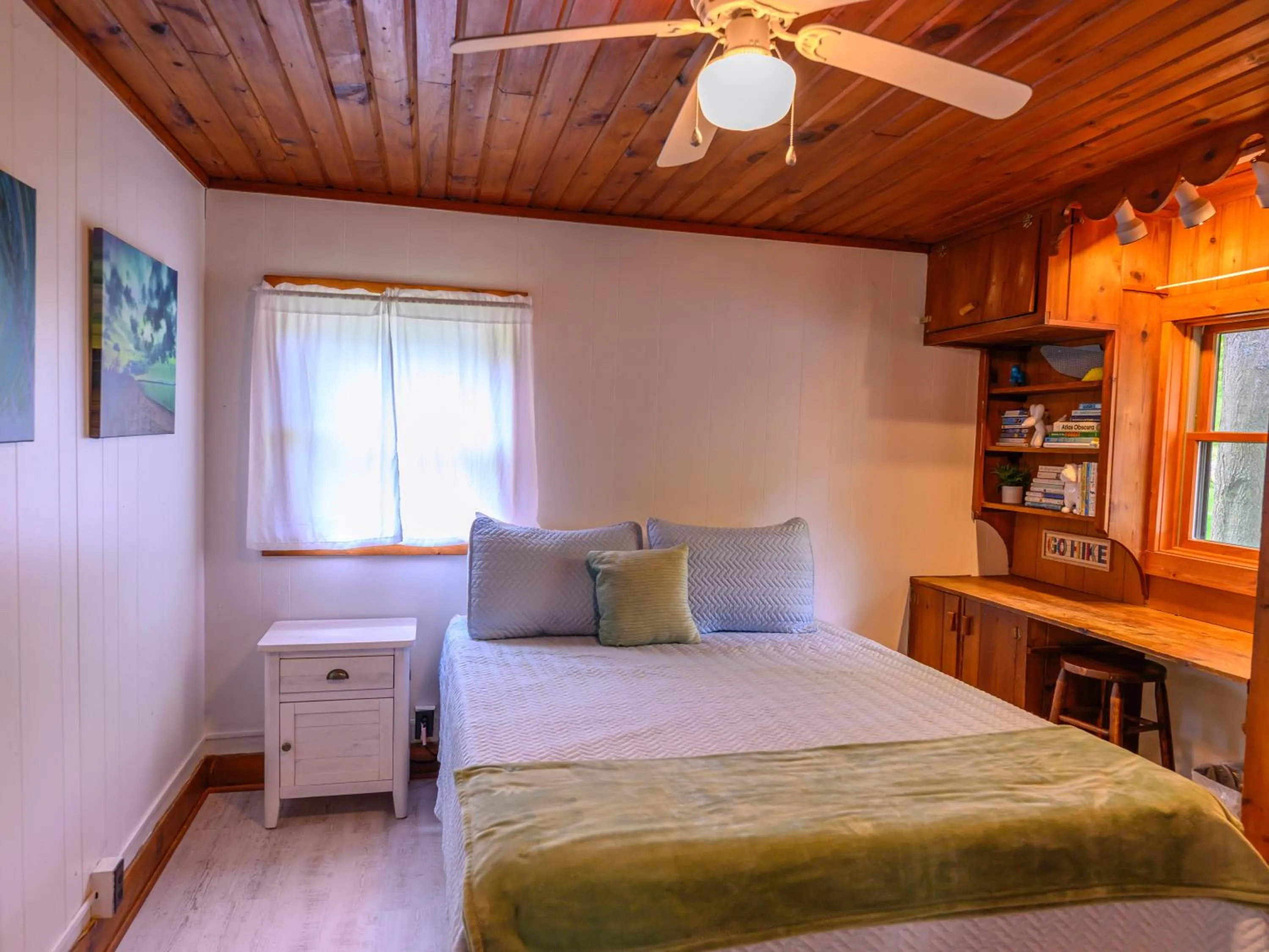 Bed in Dune Climb Inn