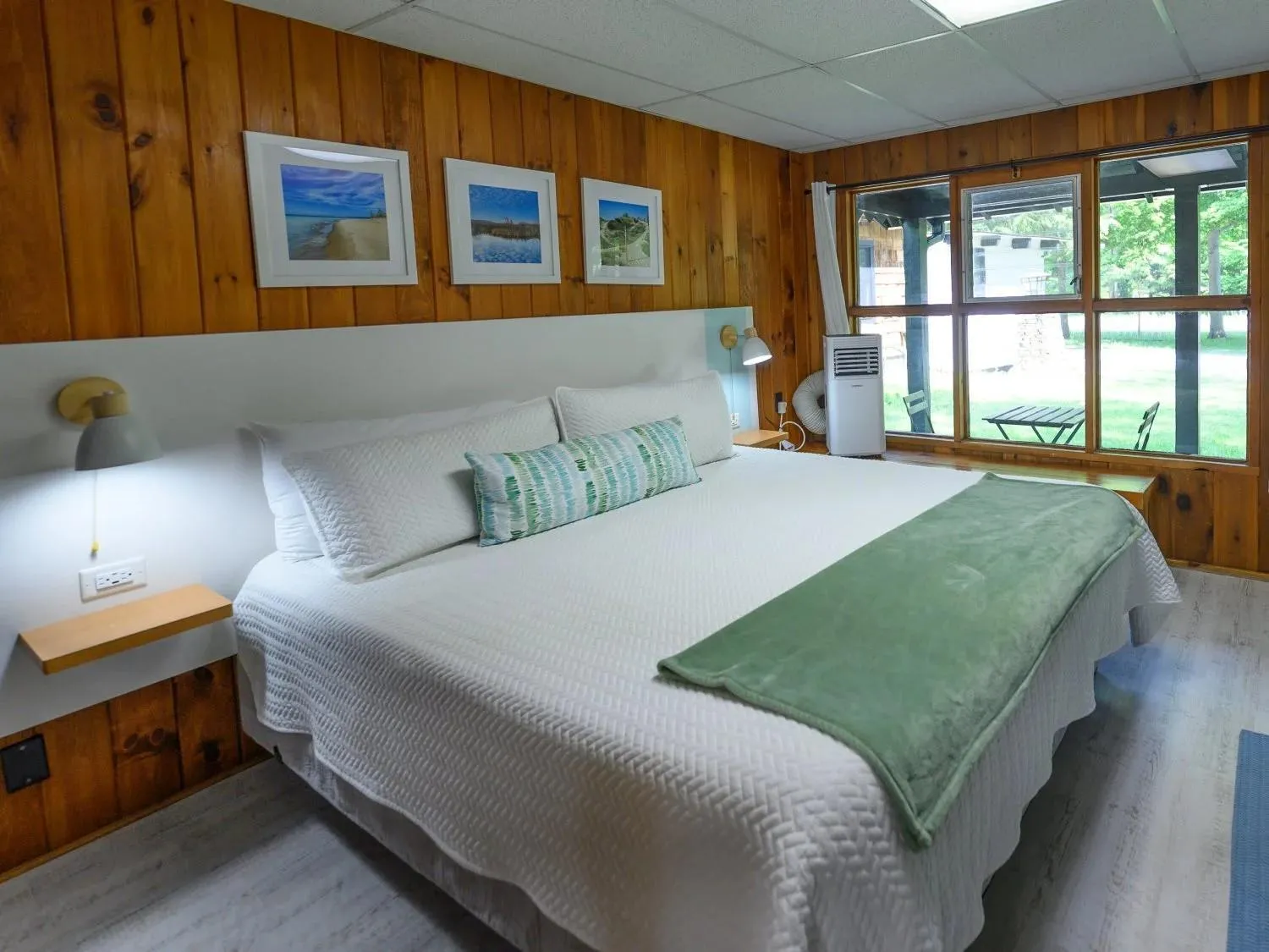 Bed in Dune Climb Inn