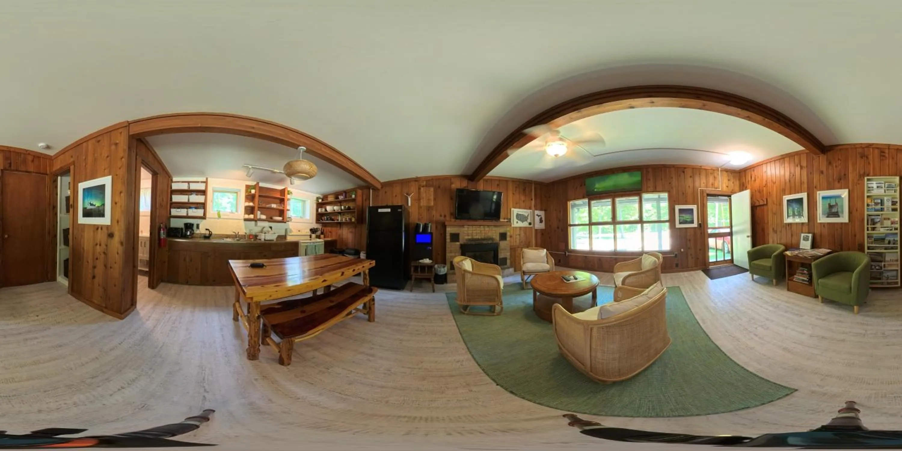 Communal lounge/ TV room in Dune Climb Inn