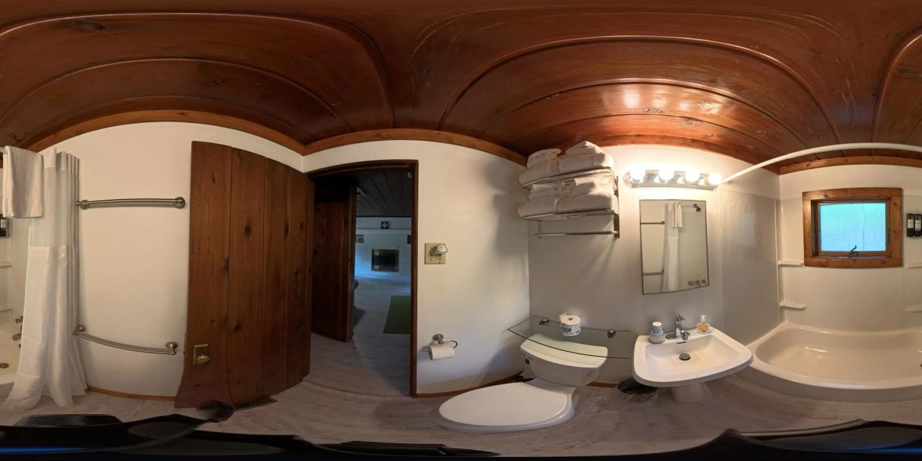 Bathroom in Dune Climb Inn