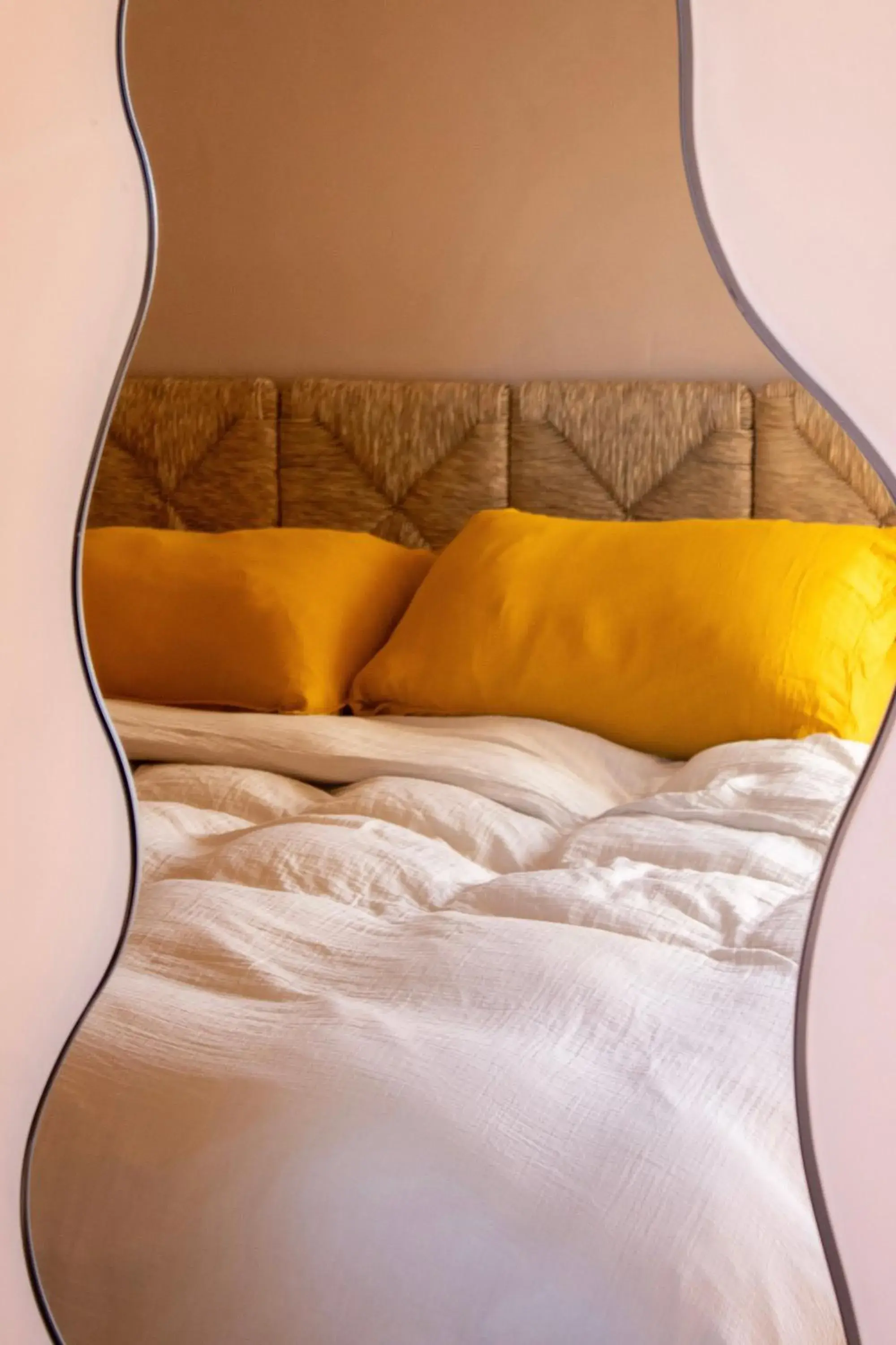 Deluxe Double Room in LE CLOS DES ARÔMES Deluxe Double Room in LE CLOS DES ARÔMES