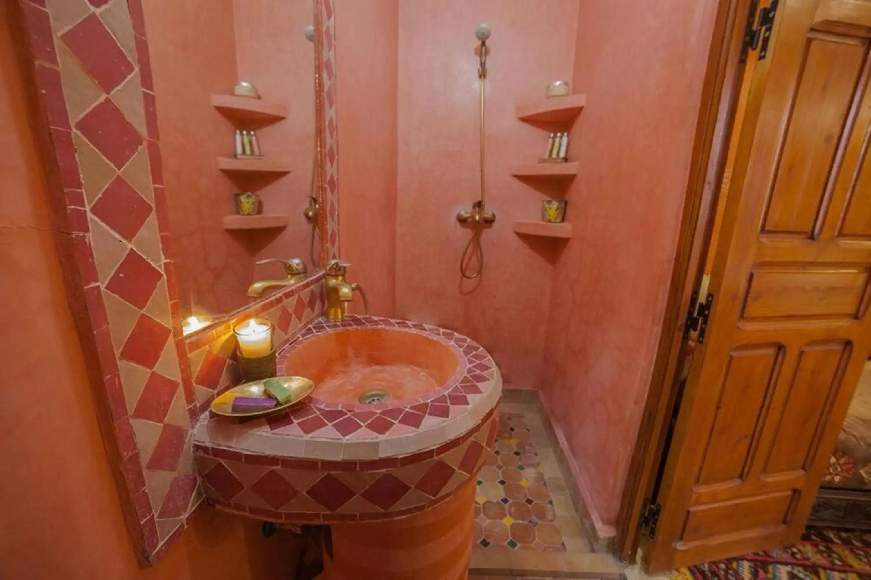 Shower in Riad Ikalimo 1 Shower in Riad Ikalimo 1