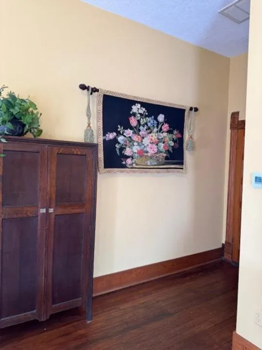 Decorative detail in Woodbine Inn and Restaurant