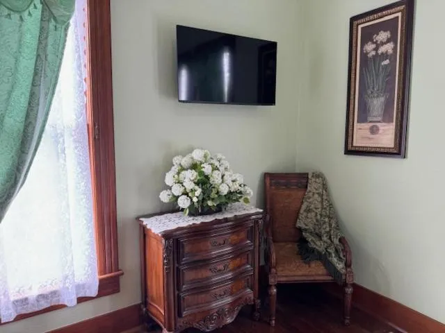 Decorative detail in Woodbine Inn and Restaurant