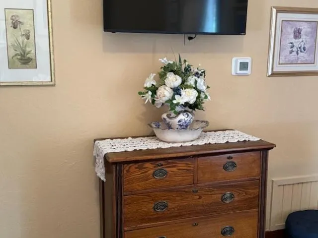 Decorative detail in Woodbine Inn and Restaurant