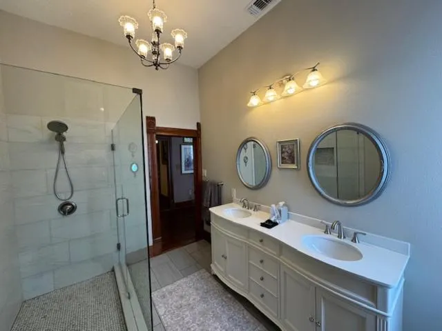 Bathroom in Woodbine Inn and Restaurant