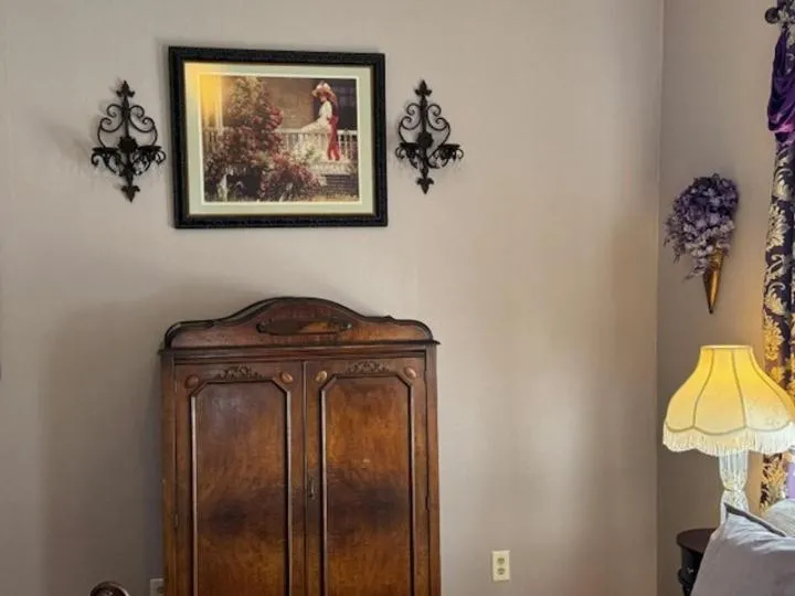 Decorative detail in Woodbine Inn and Restaurant