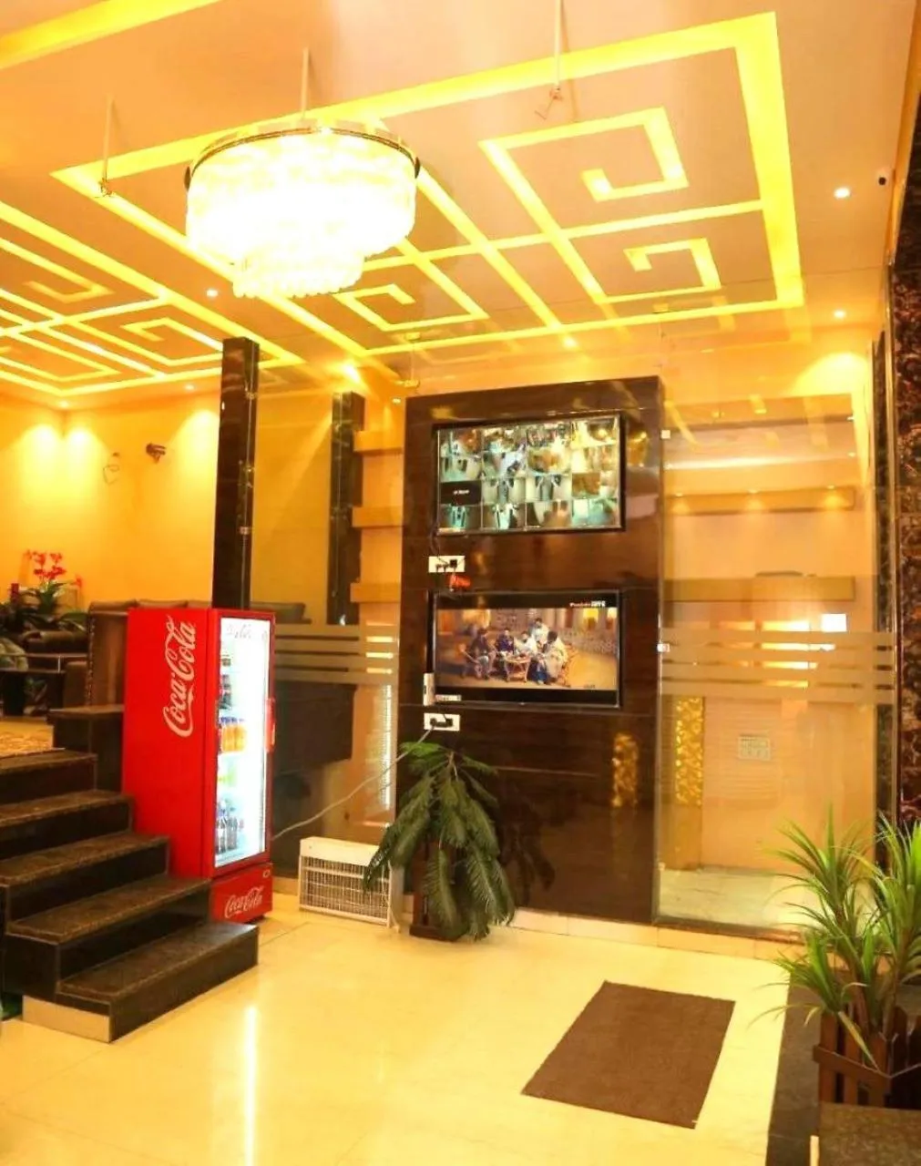 Property building in HOTEL GOLDEN DREAMS
