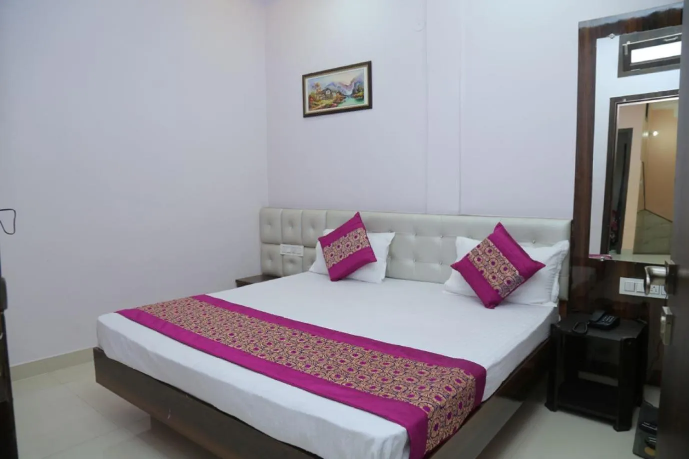 Bed in HOTEL GOLDEN DREAMS