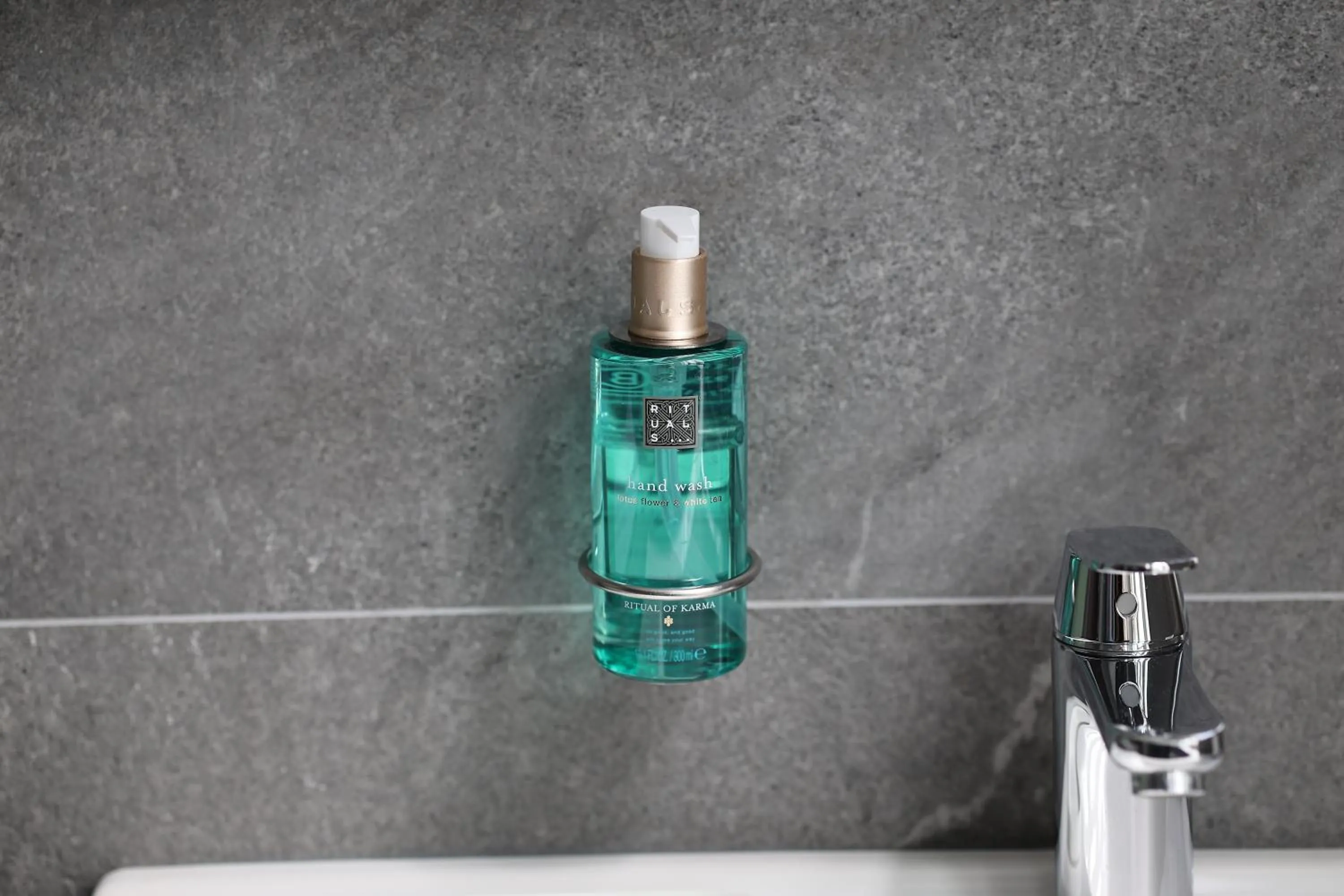 Bathroom in İstanbul Guesthouse