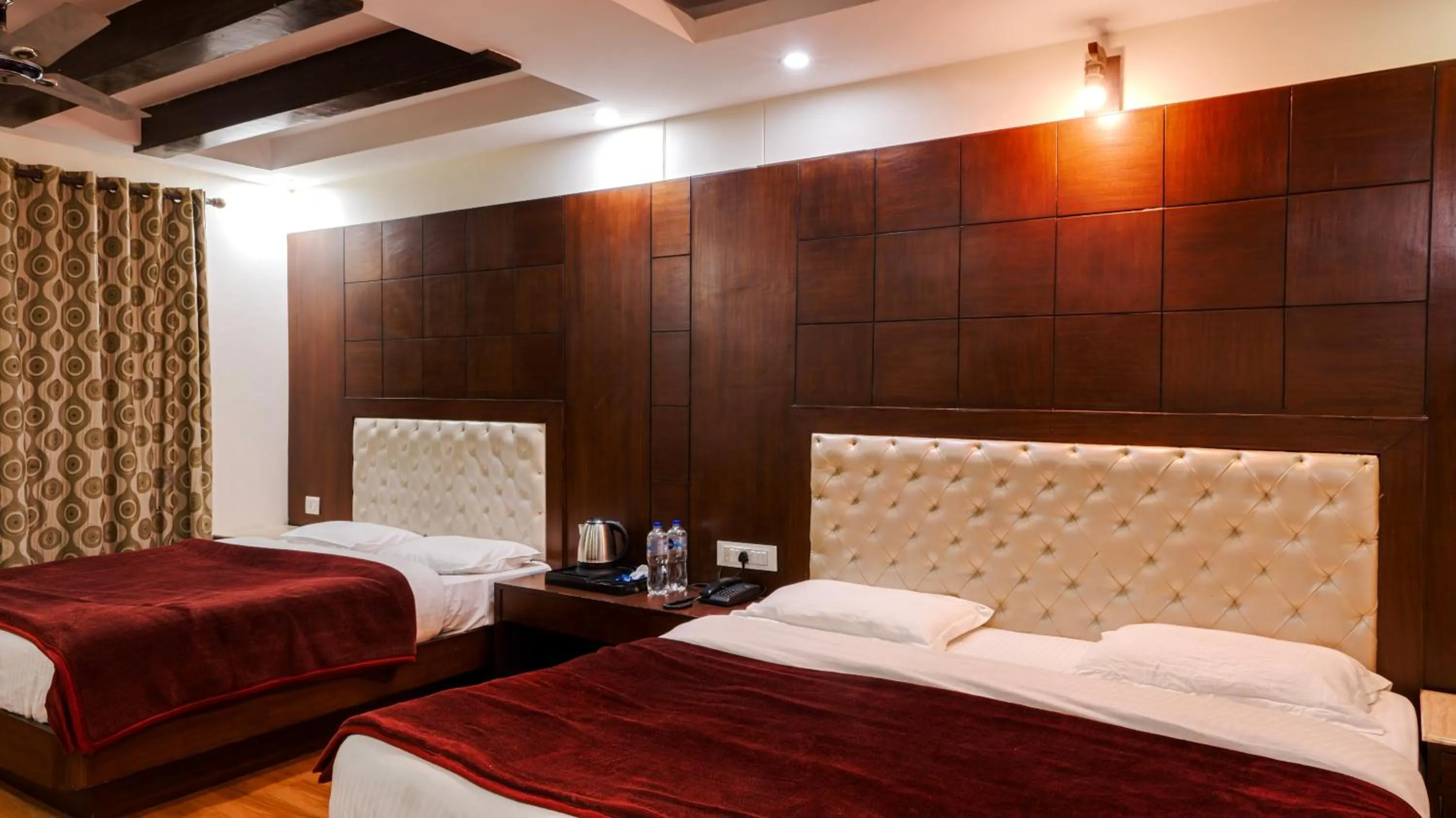 Bed in Basera Hotel, Mall Road