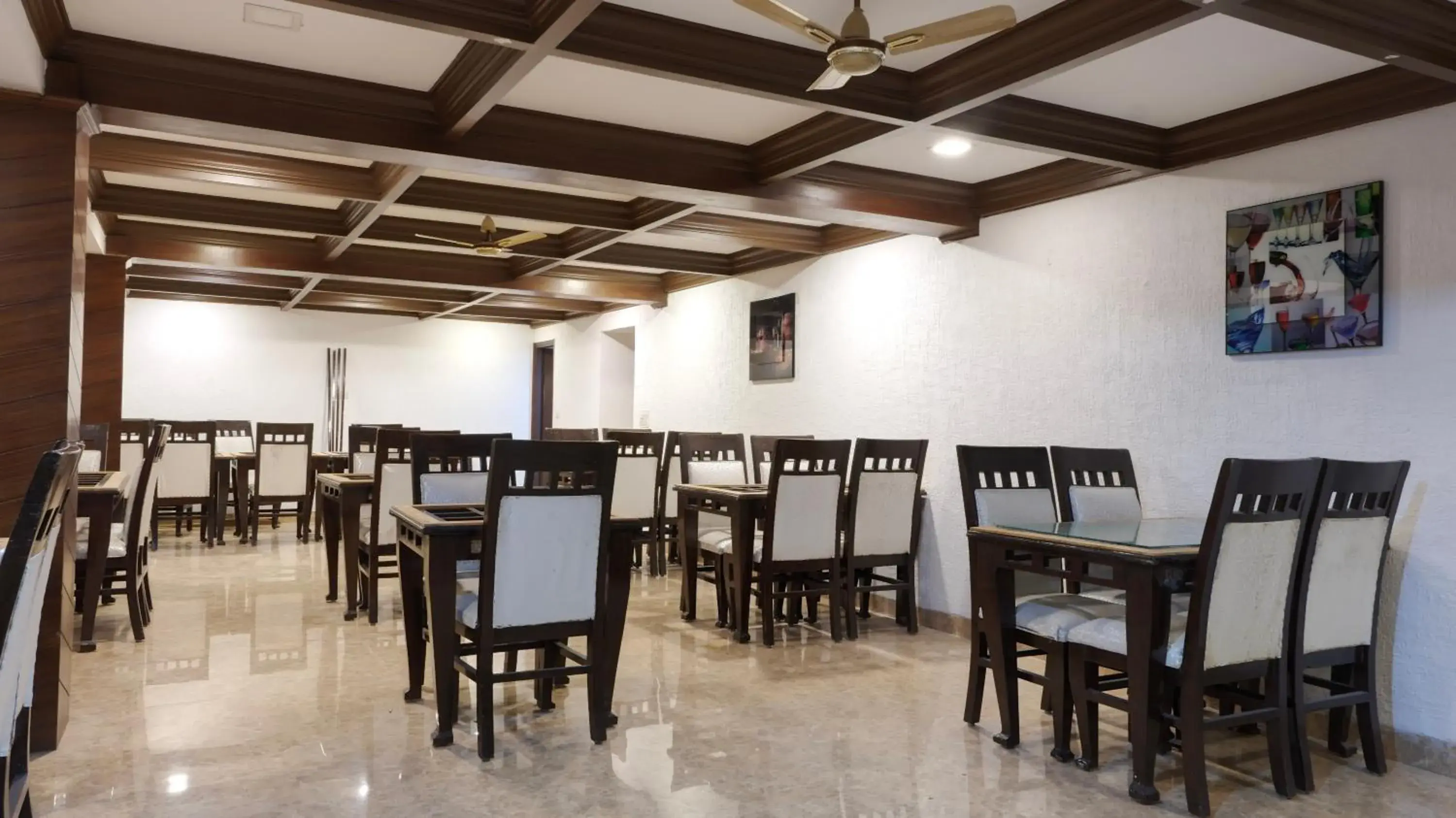 Property building in Basera Hotel, Mall Road Property building in Basera Hotel, Mall Road