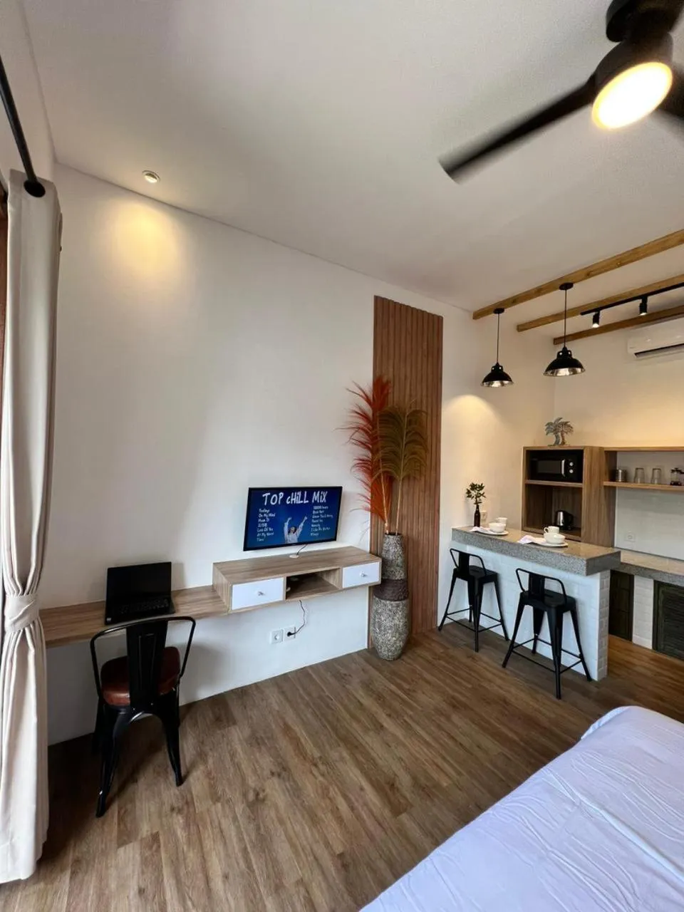 Bed in Negrita House Canggu Apartment