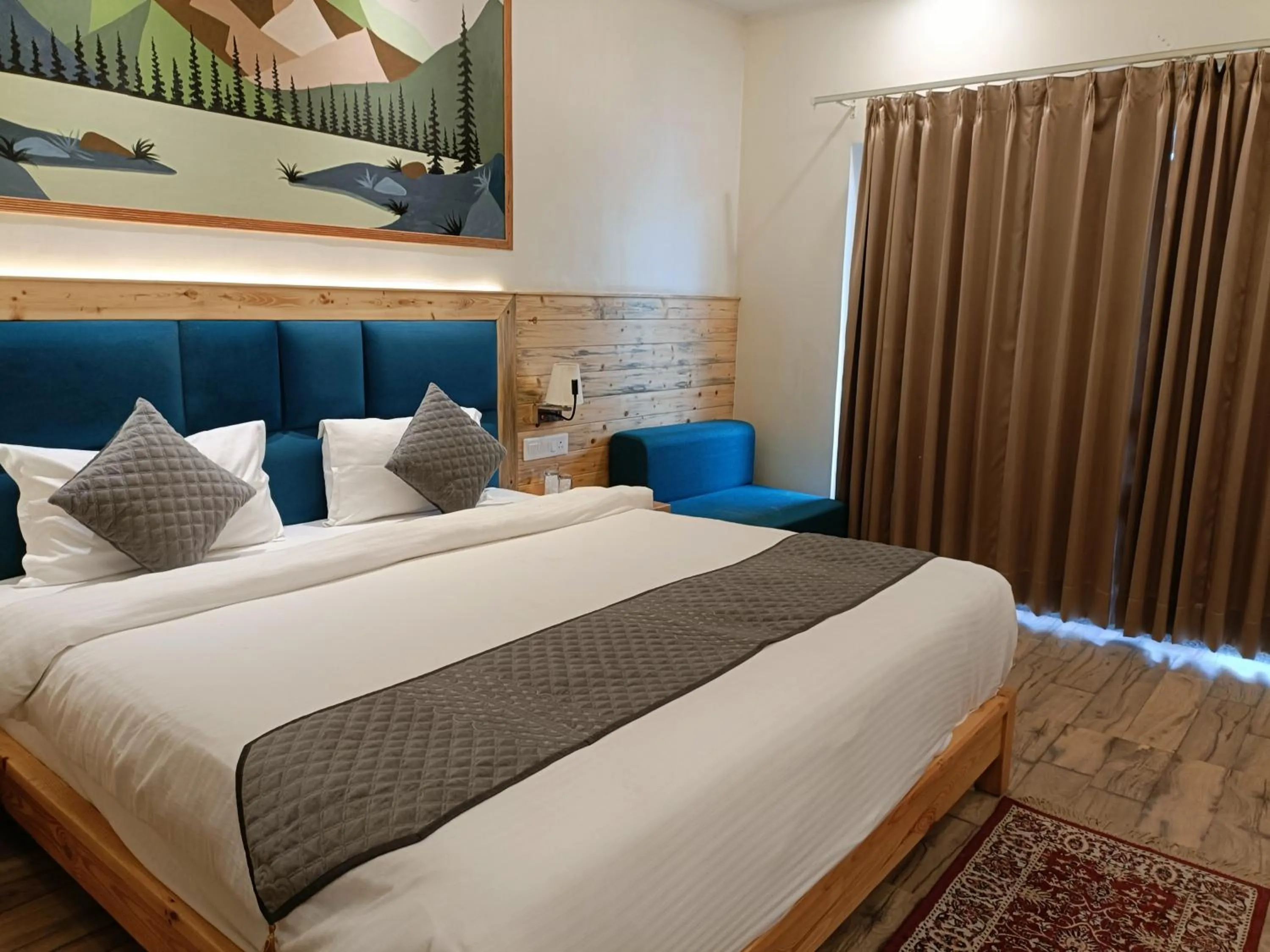 Photo of the whole room, Bed in Heryk Hillview Hotel