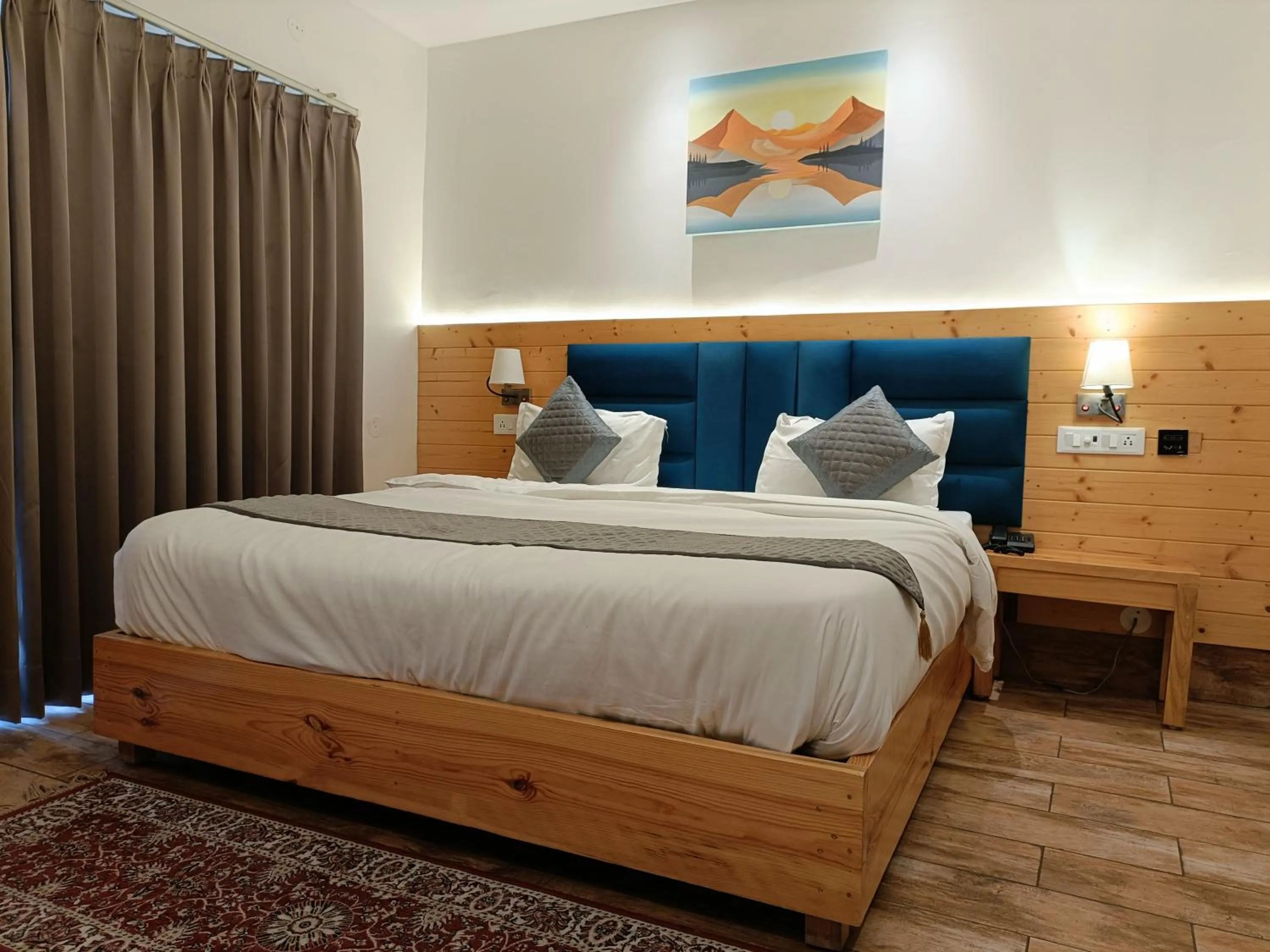 Bedroom, Bed in Heryk Hillview Hotel