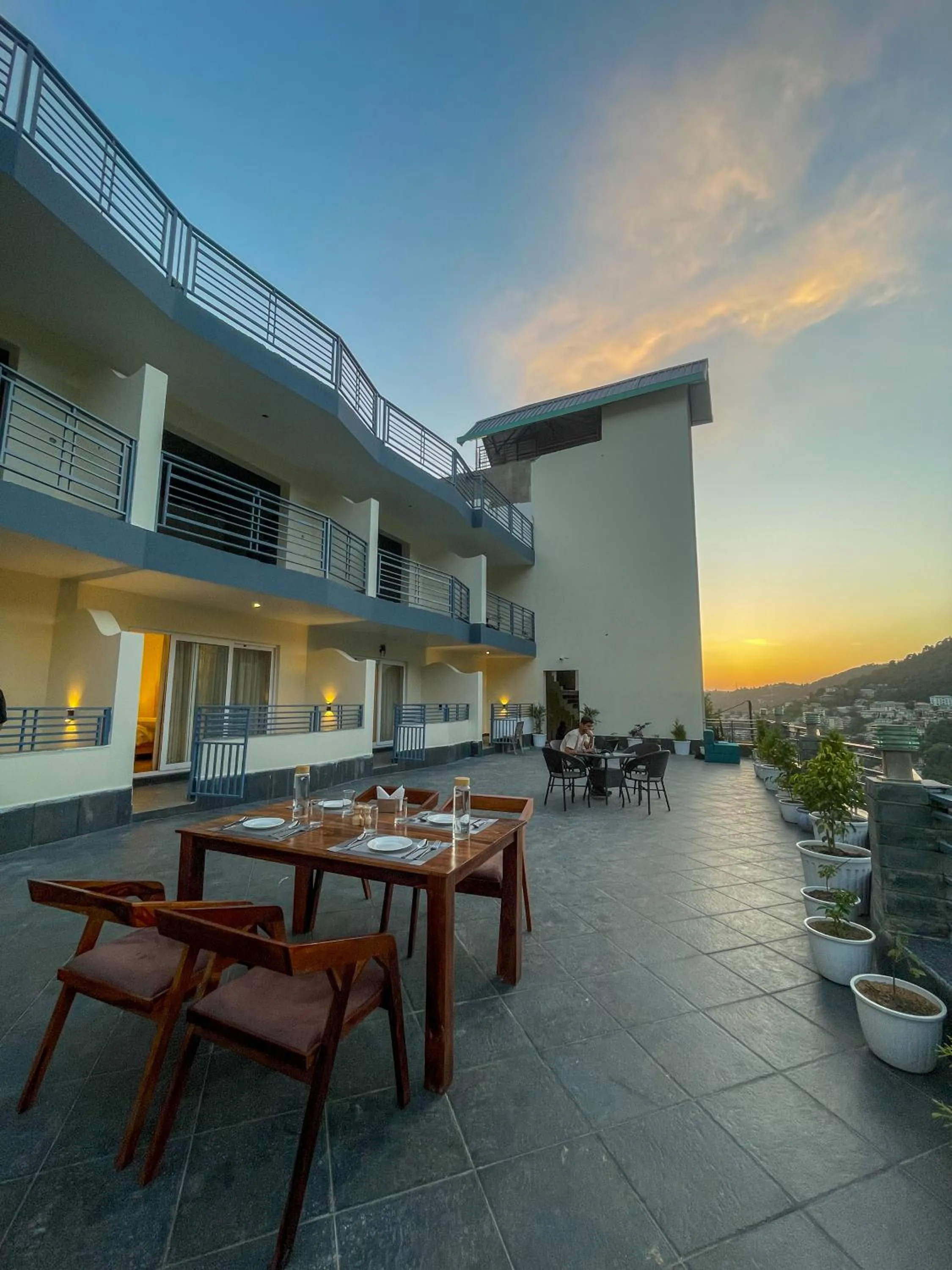 Property building in Heryk Hillview Hotel