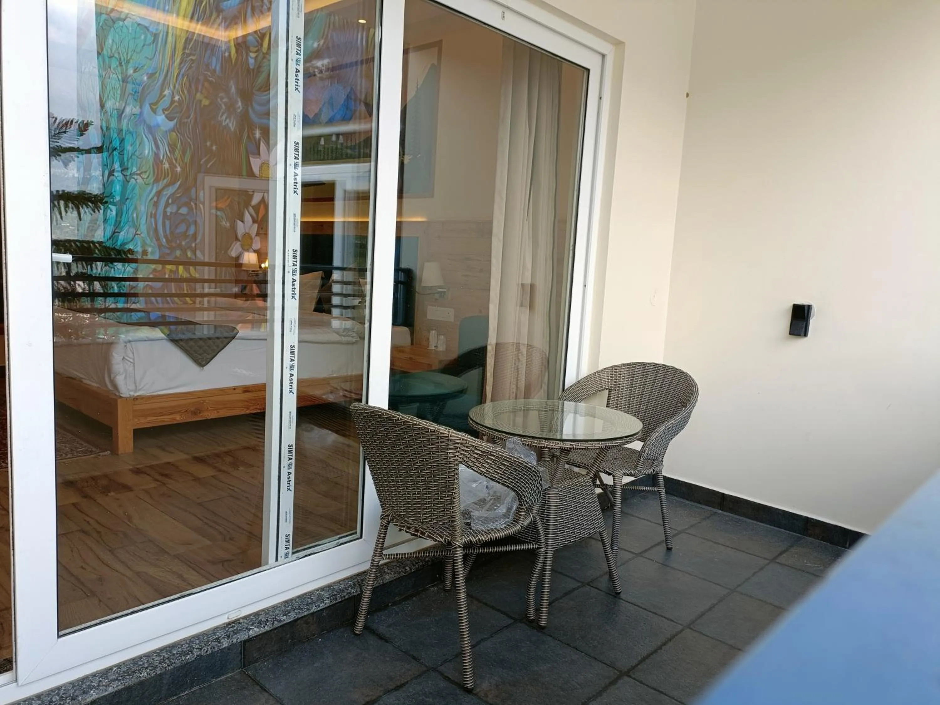 Balcony/Terrace in Heryk Hillview Hotel