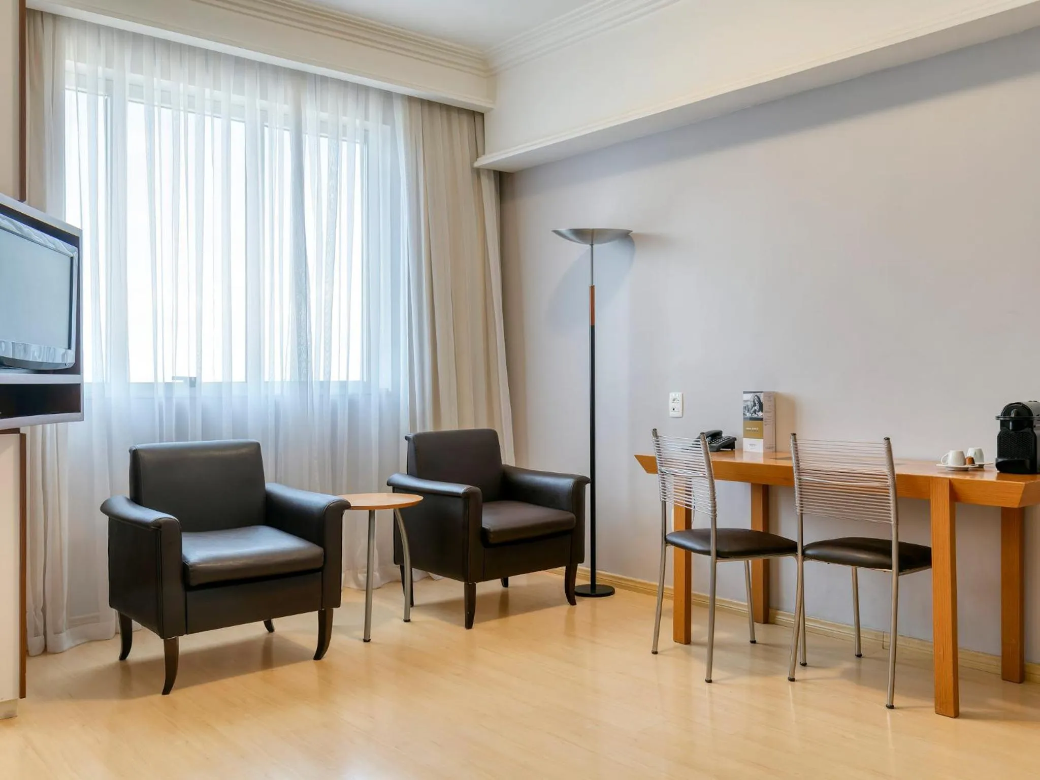 TV and multimedia in Mercure Belo Horizonte Savassi