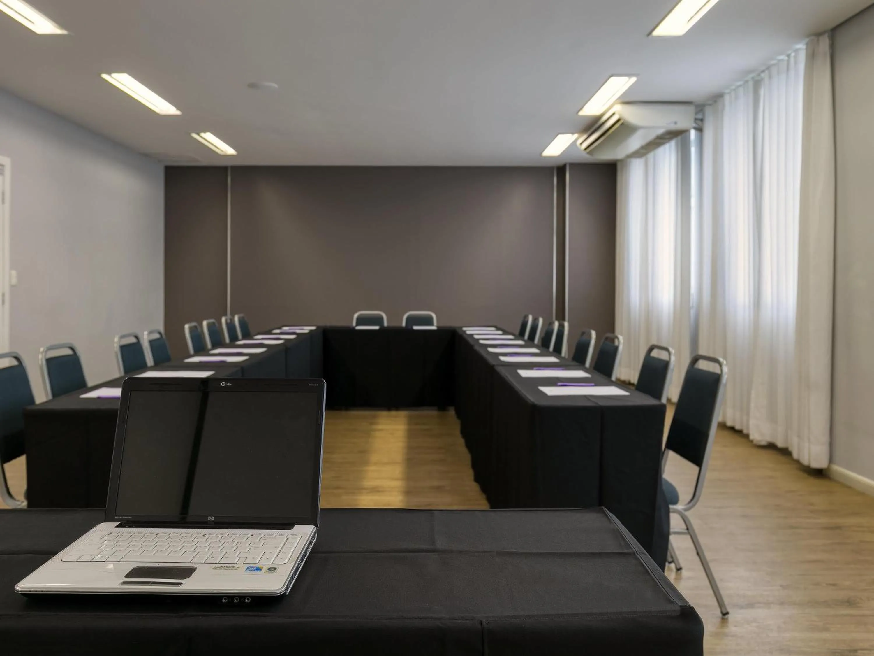 Meeting/conference room in Mercure Belo Horizonte Savassi