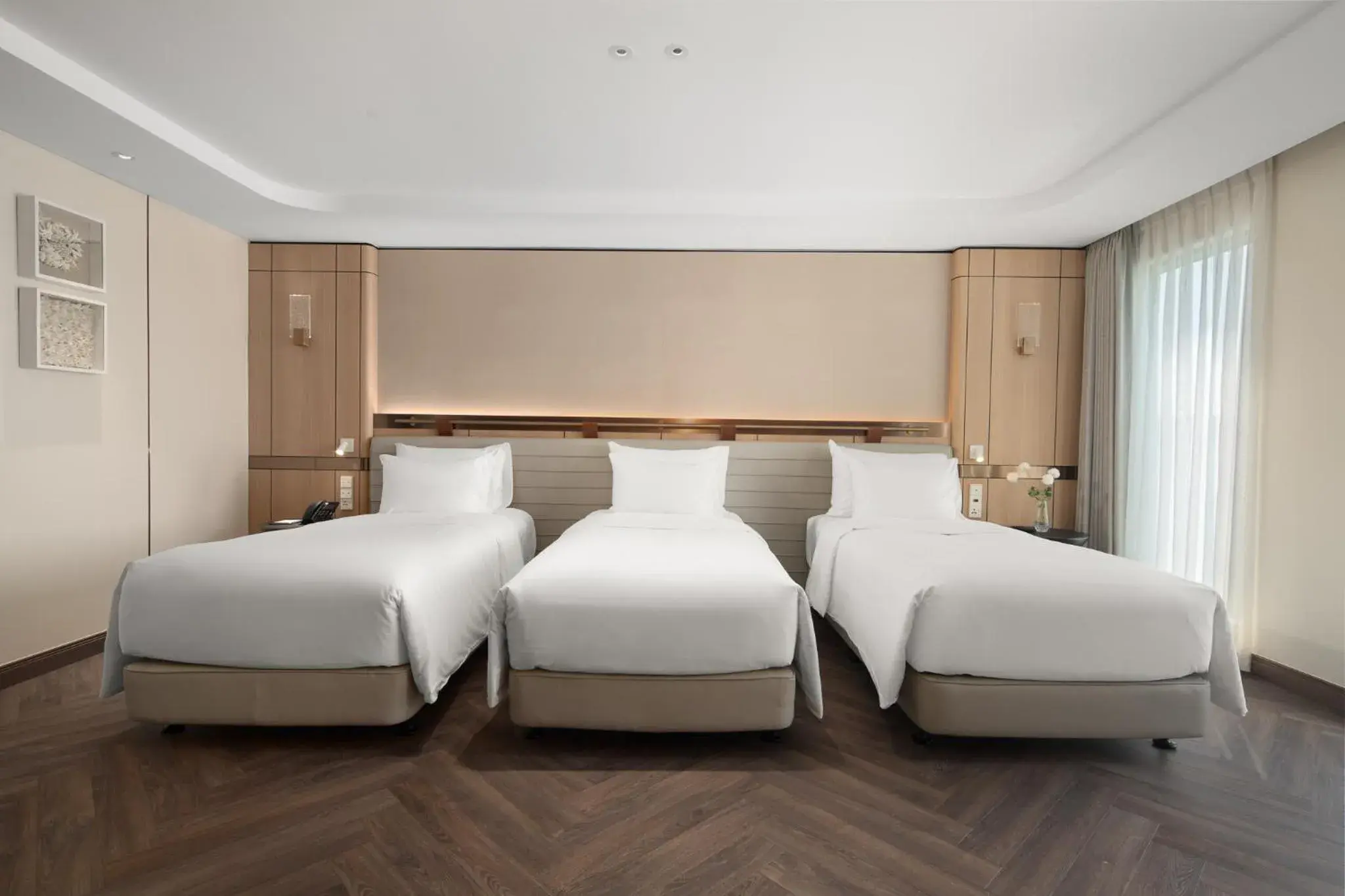 Bedroom, Bed in Grand Pioneers Halong Bay Cruise 2 Bedroom, Bed in Grand Pioneers Halong Bay Cruise 2